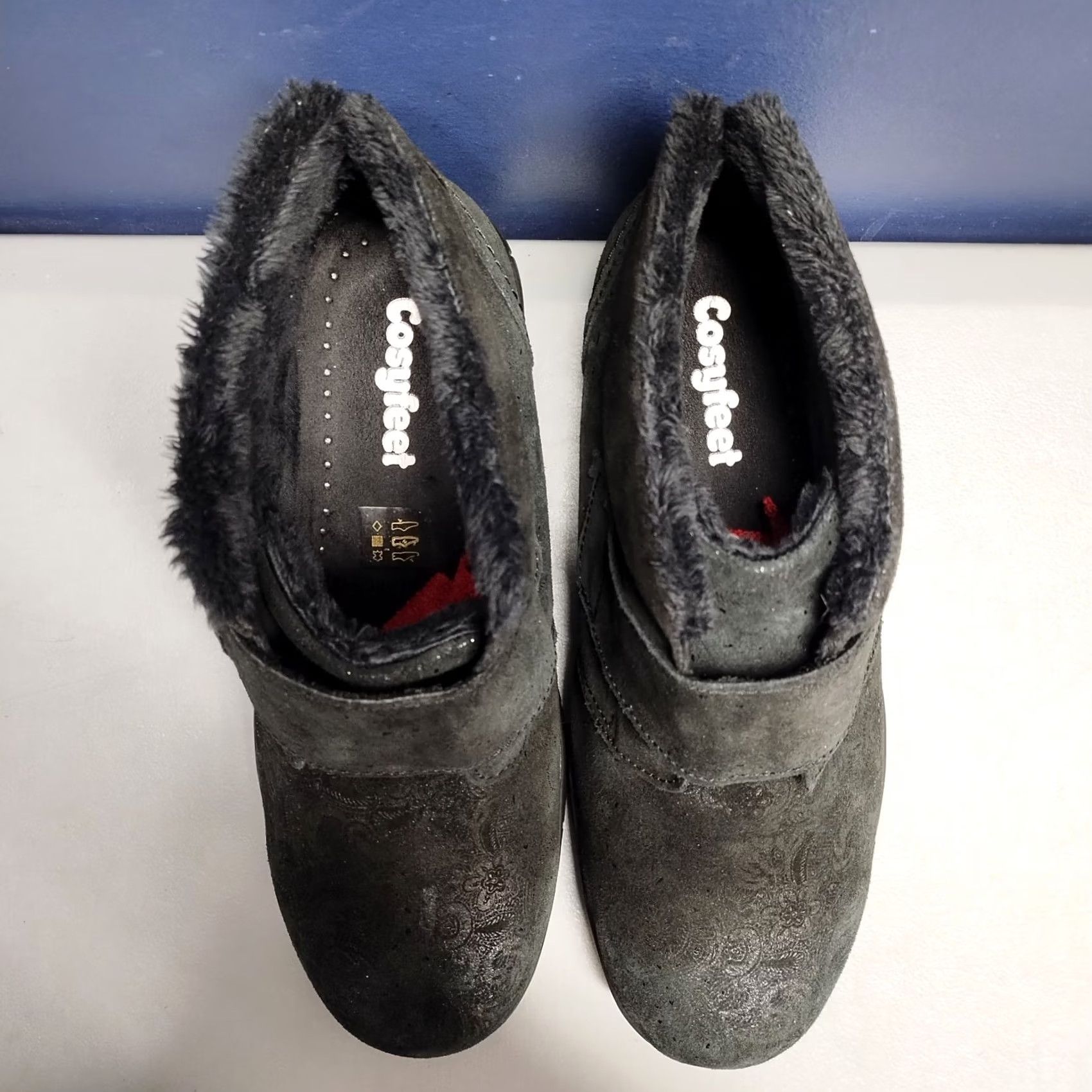 Vintage Cosyfeet Womens 8.5 Black Paisley Faux Fur Lined Ankle Boots Hook & Loop Bootie, Size 8.5, Casual Travel, Leather Upper, Rubber Outsole, Velvet? No. Size US 9 / IT 39 - 6 Thumbnail