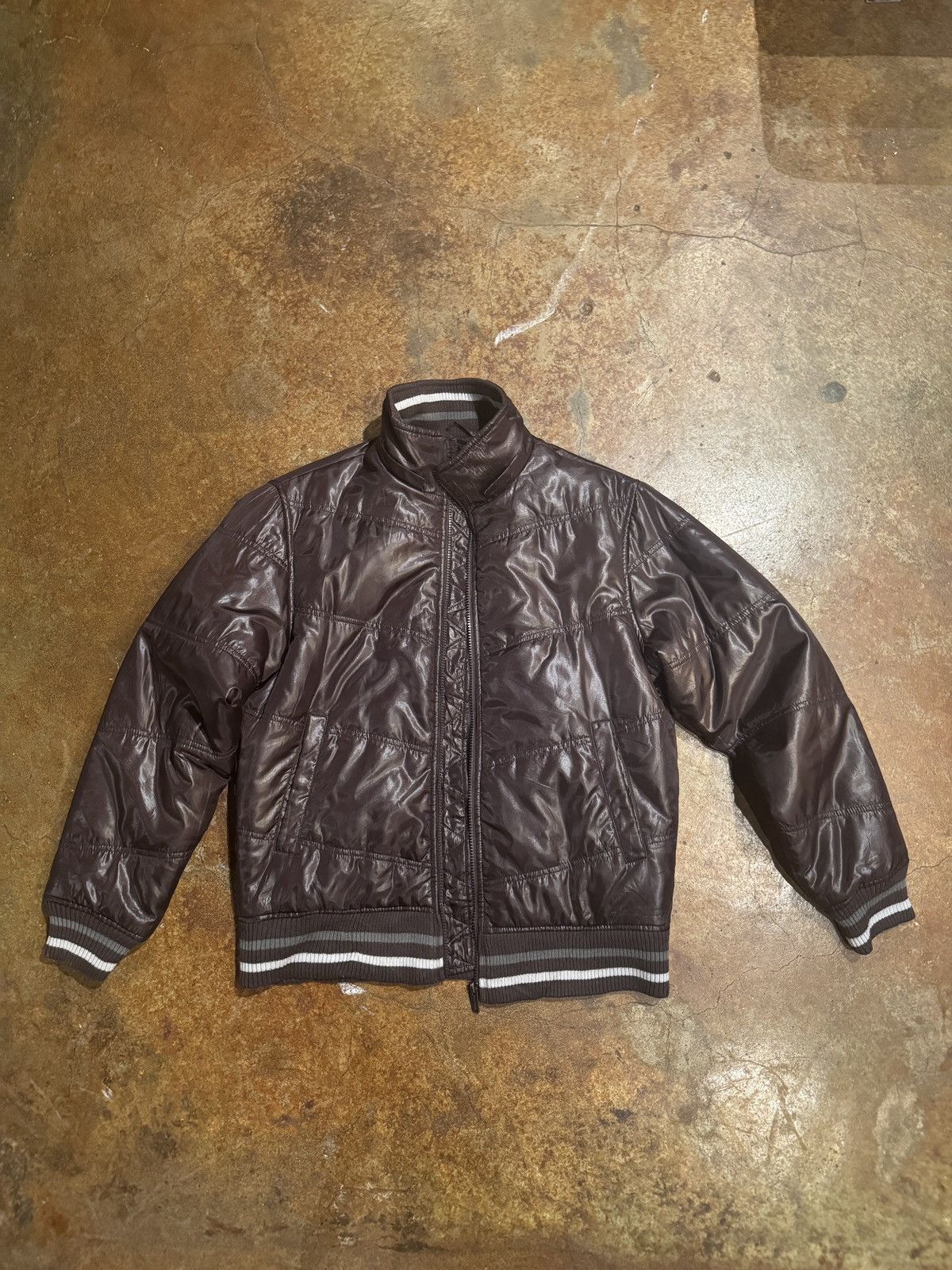 Converse 90s Vintage Converse quilted Bomber Puffer jacket Size US L / EU 52-54 / 3 - 1 Thumbnail
