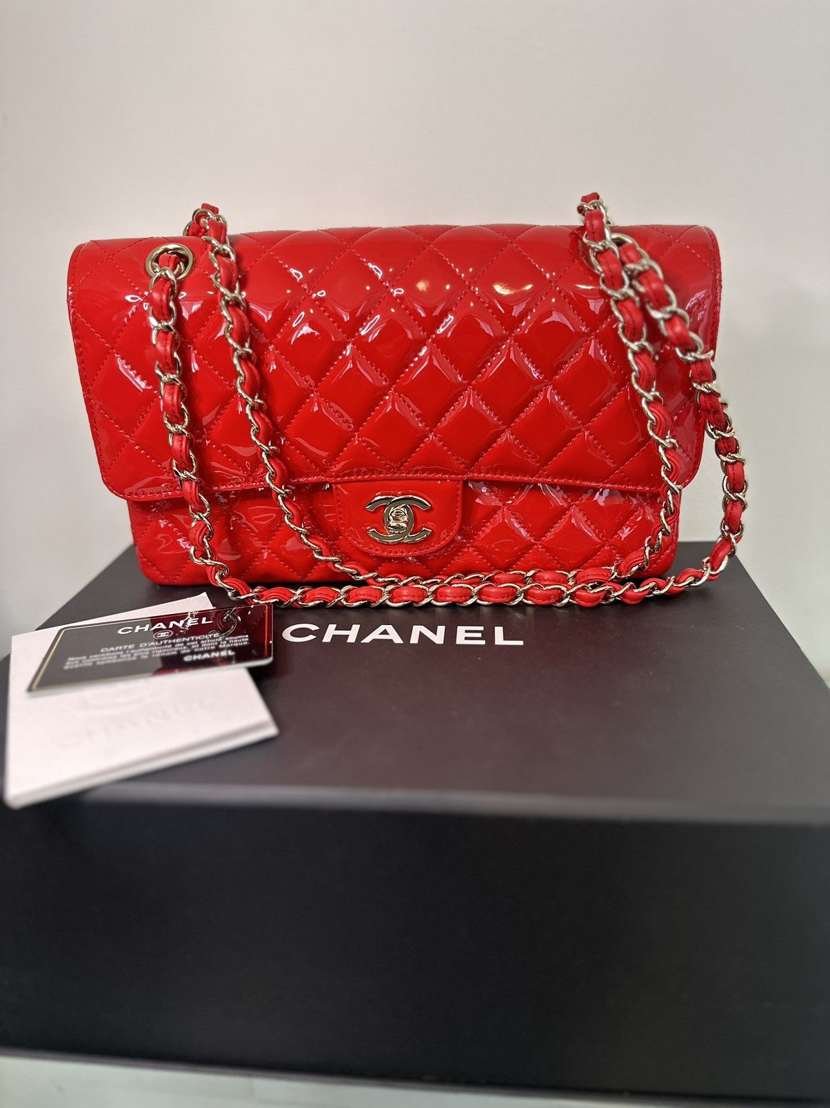 Chanel Chanel Medium Patent flap bag Size ONE SIZE - 1 Thumbnail
