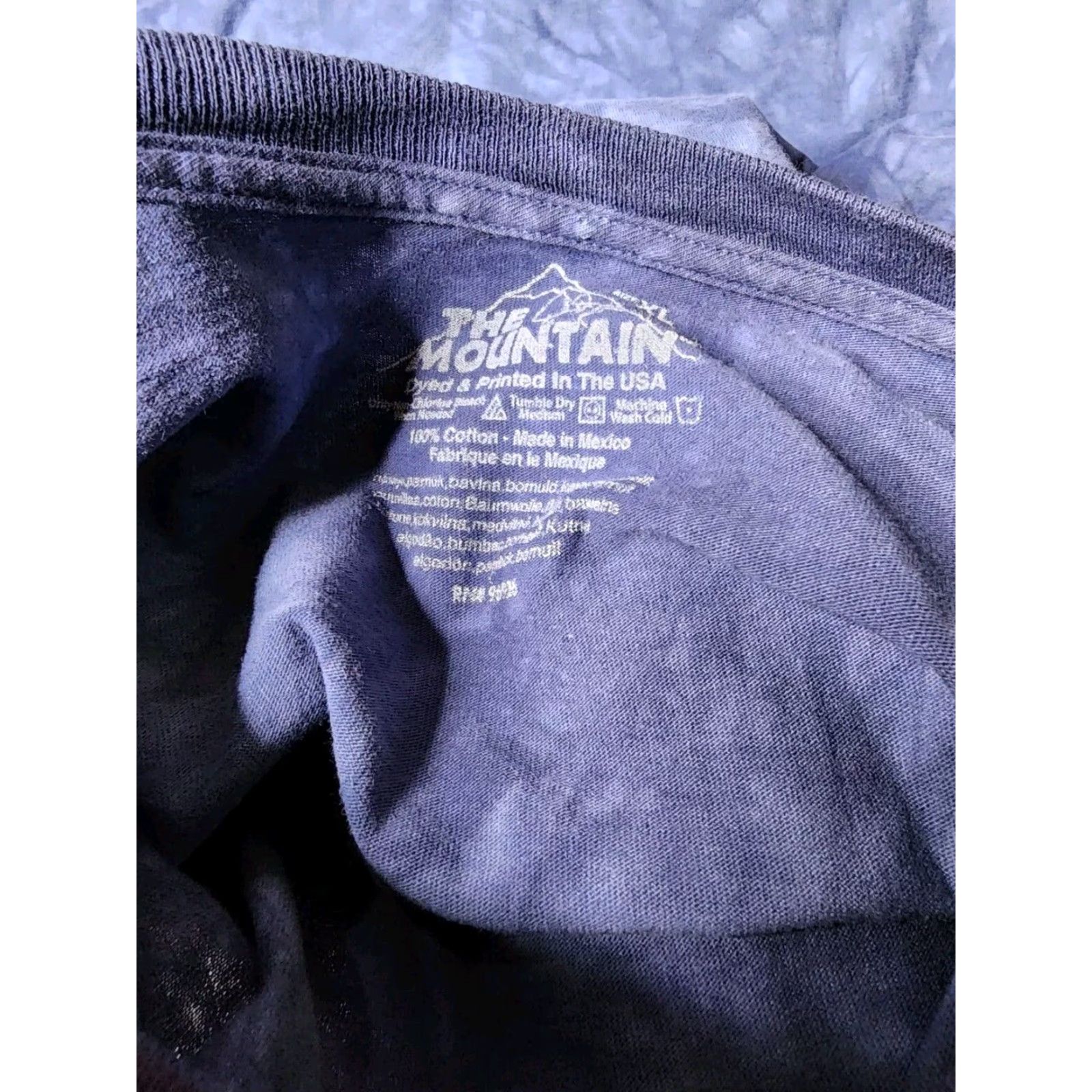 The Mountain The Mountain Christmas Cat Tie Dye Long Sleeve T Shirt Adult XL Blue Mens Size US XL / EU 56 / 4 - 5 Thumbnail