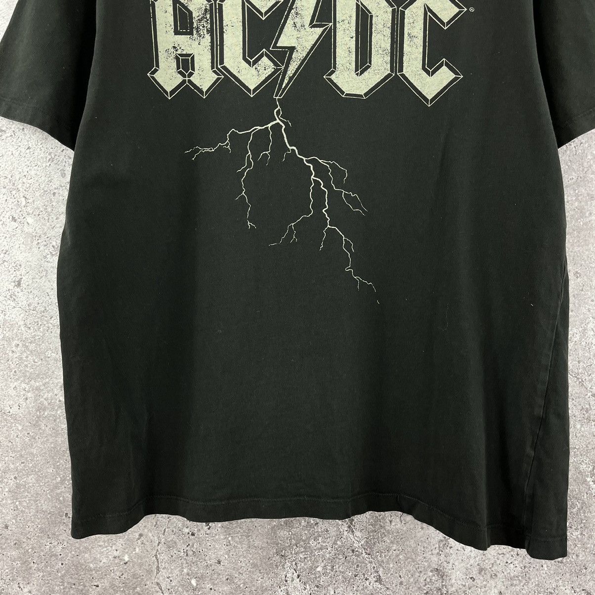 AC/DC × Band Tees × H&M H&M x Ac/Dc Rock T-Shirt Big Centre Logo Size M Size US M / EU 48-50 / 2 - 3 Thumbnail