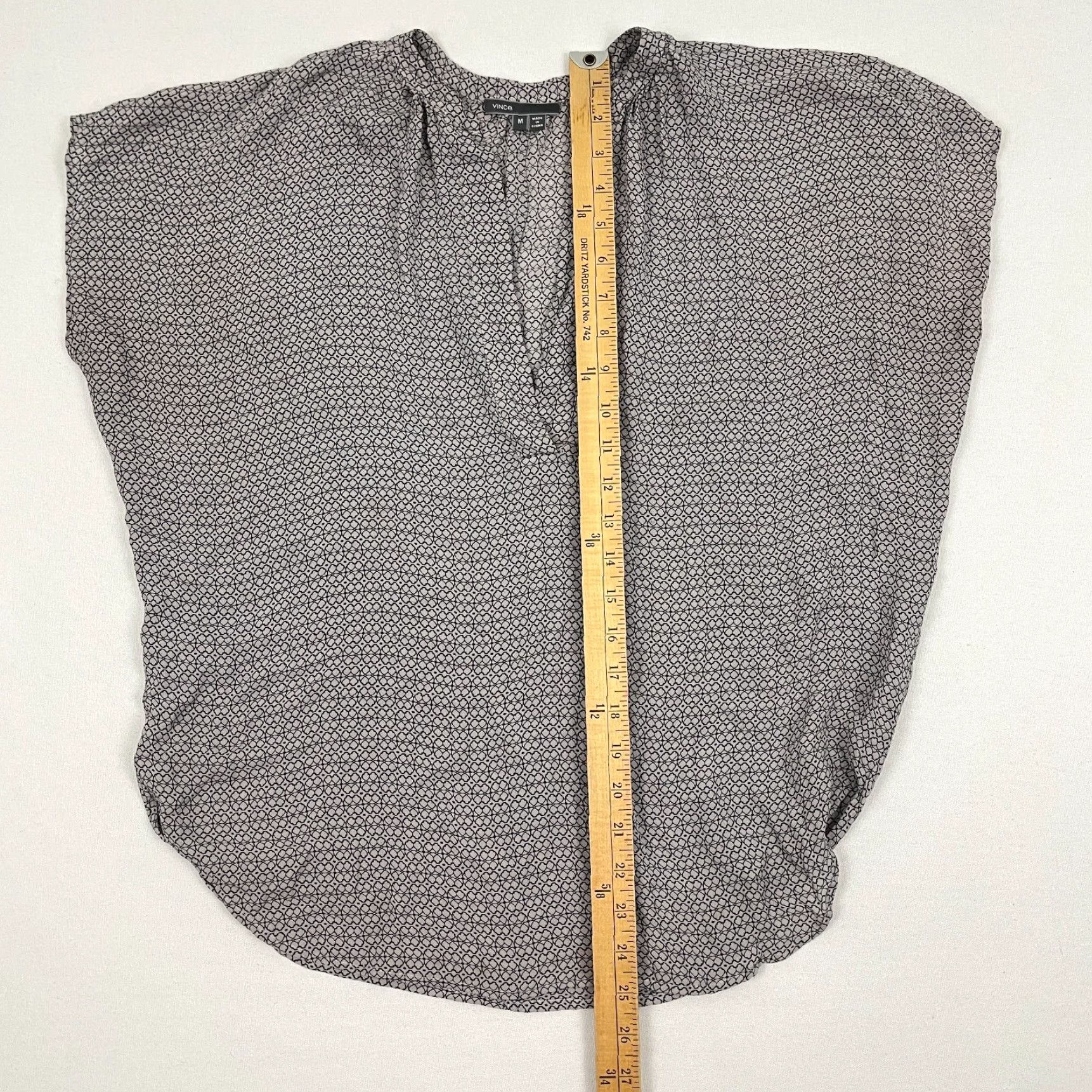 Vince Vince Blouse Top Womens M Black White Geometric Silk Semi Sheer Office Casual Size M / US 6-8 / IT 42-44 - 4 Thumbnail
