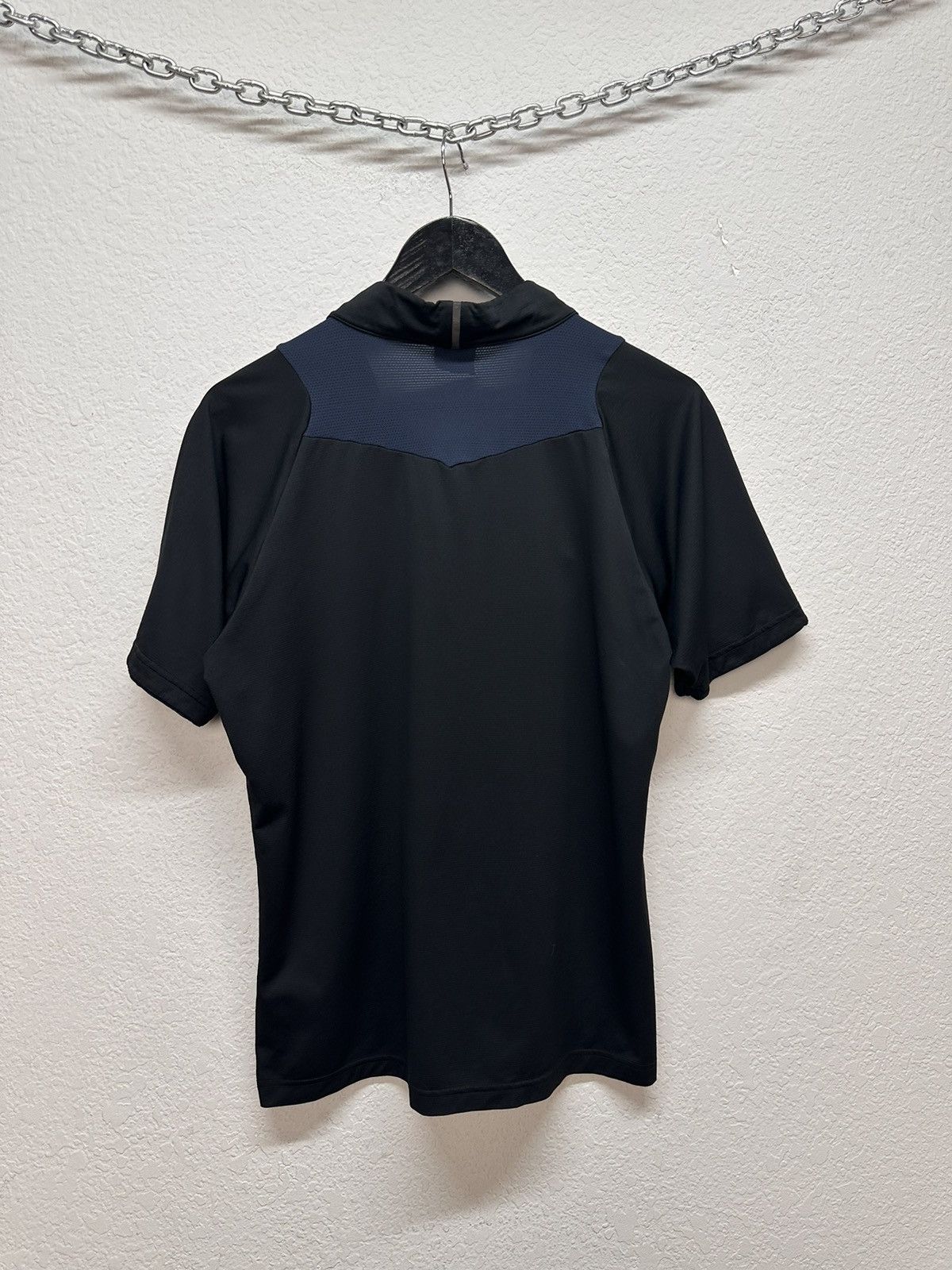 Oakley Vintage Oakley T-shirt Y2k nylon gore cope outdoor jacket Size US M / EU 48-50 / 2 - 12 Thumbnail