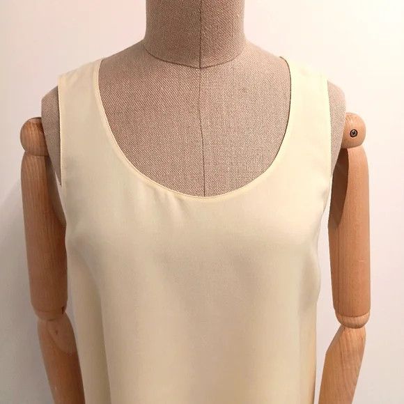 Lafayette 148 Lafayette148 Finley Yellow Yarrow Silk Blouse - XS Size XS / US 0-2 / IT 36-38 - 3 Thumbnail