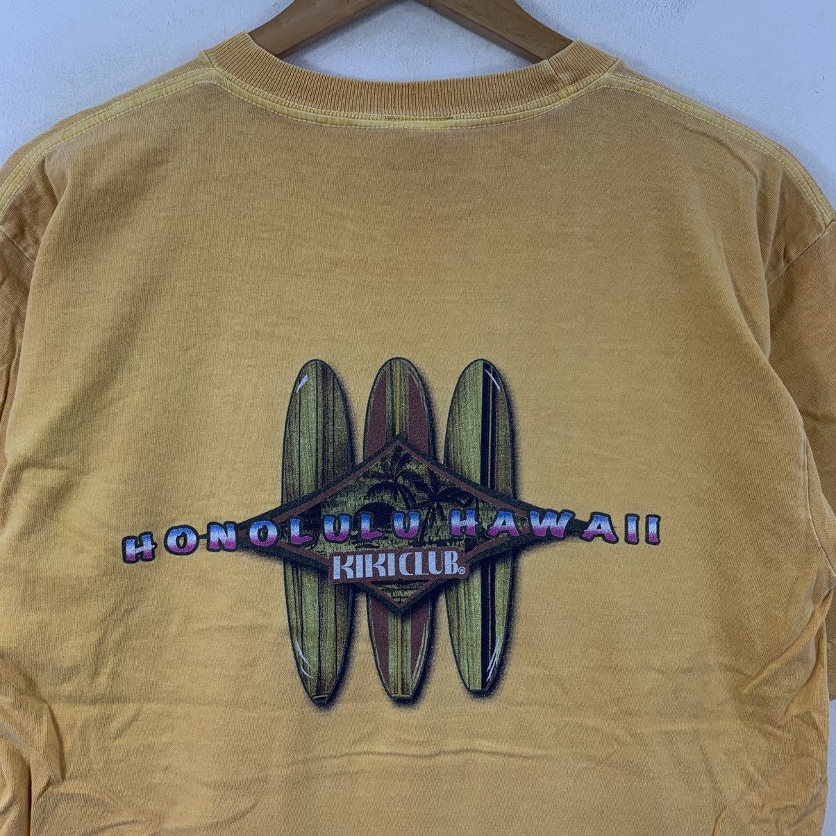 Vintage Vintage KIKICLUB HONOLULU HAWAII Surf Short Sleeve Tshirt Size US M / EU 48-50 / 2 - 5 Thumbnail