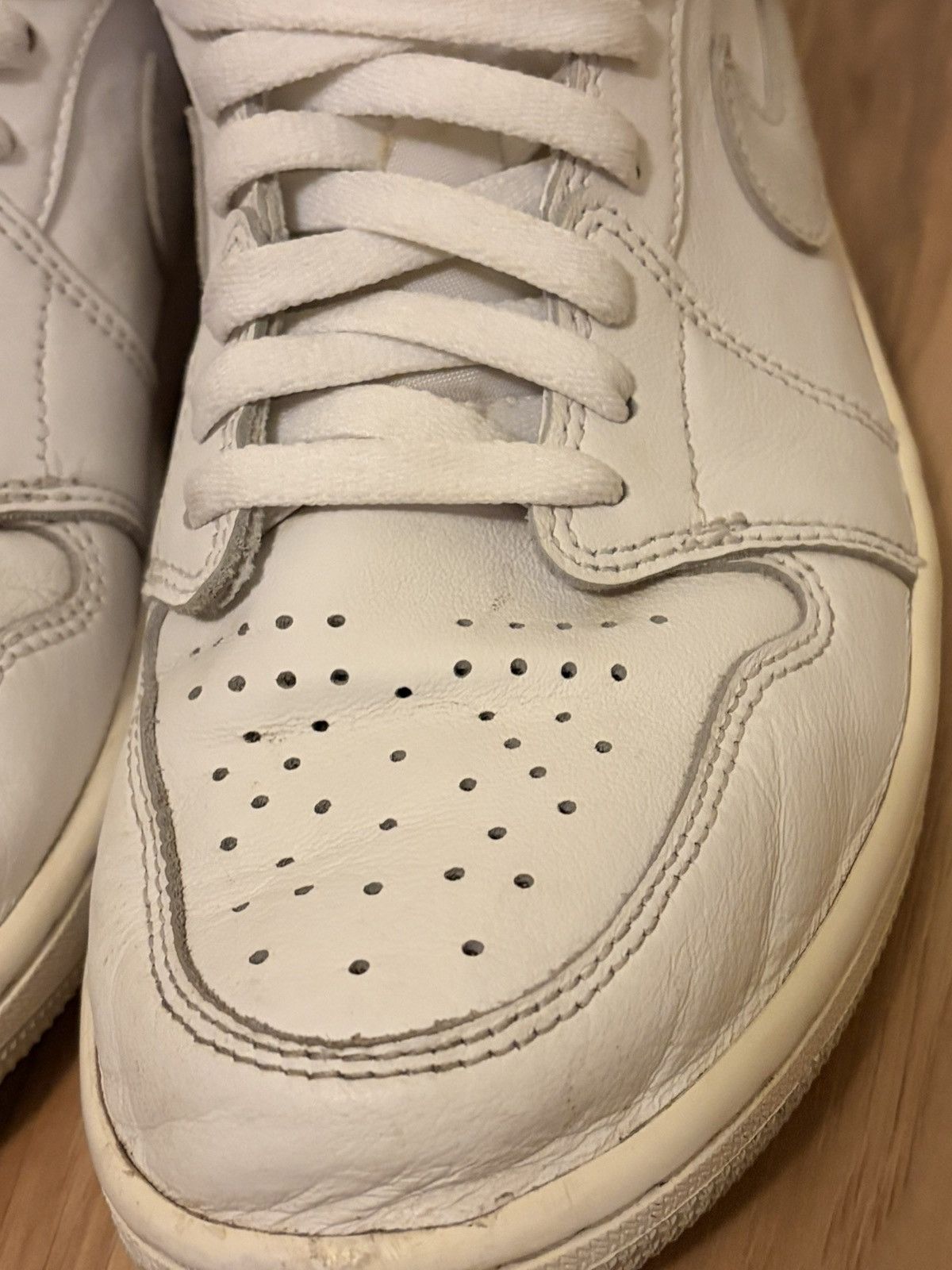 Jordan Brand Air Jordan 1 Low OG Size US 10 / EU 43 - 7 Thumbnail