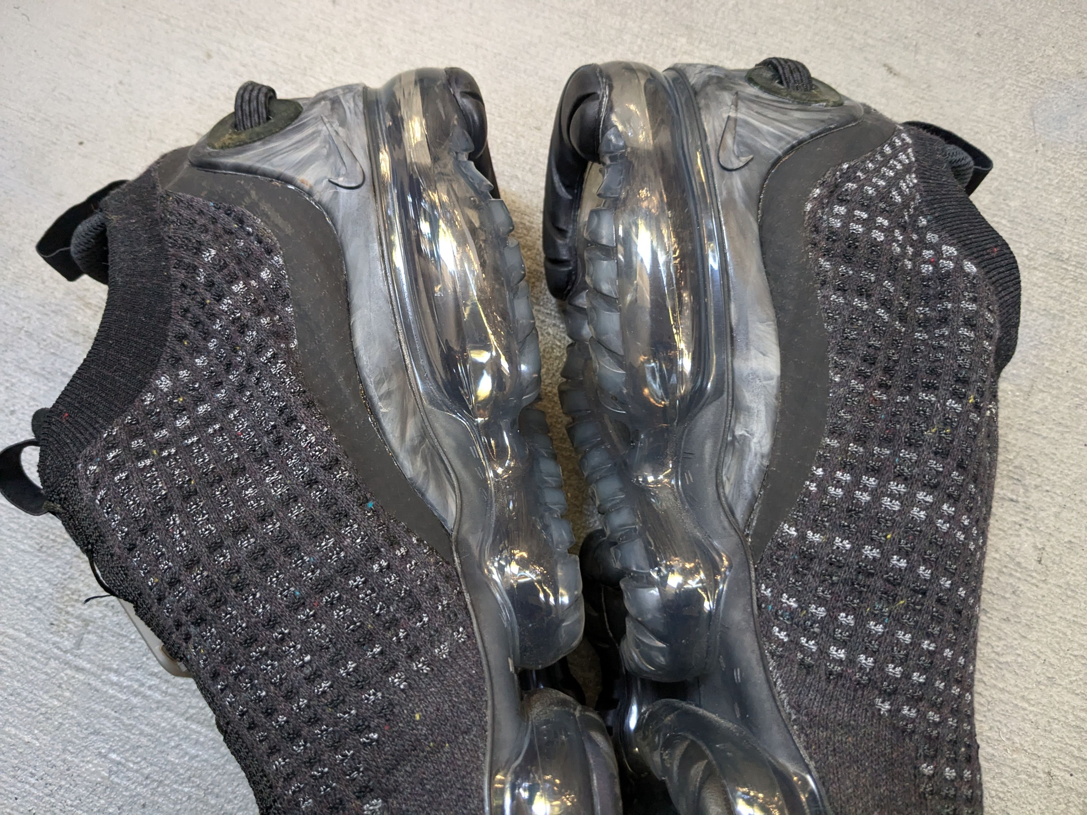 Nike Nike Air VaporMax Flyknit 2020 10.5 Black Gray CJ6740-002 Size US 10.5 / EU 43-44 - 10 Thumbnail