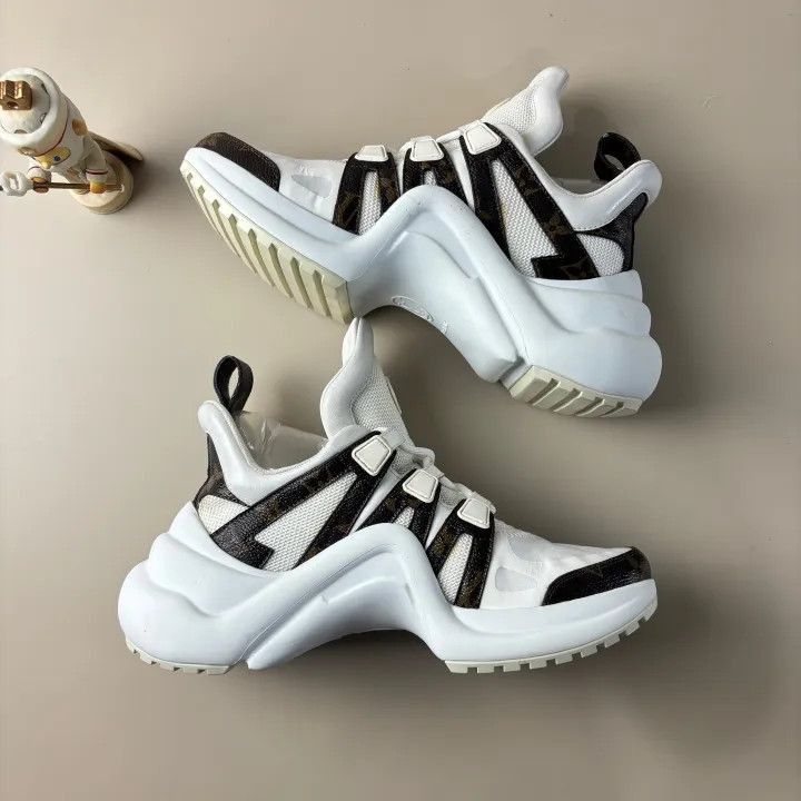 Louis Vuitton Louis Vuitton Archlight Casual Sneakers for Women -2508 Size US 5 / IT 35 - 6 Thumbnail