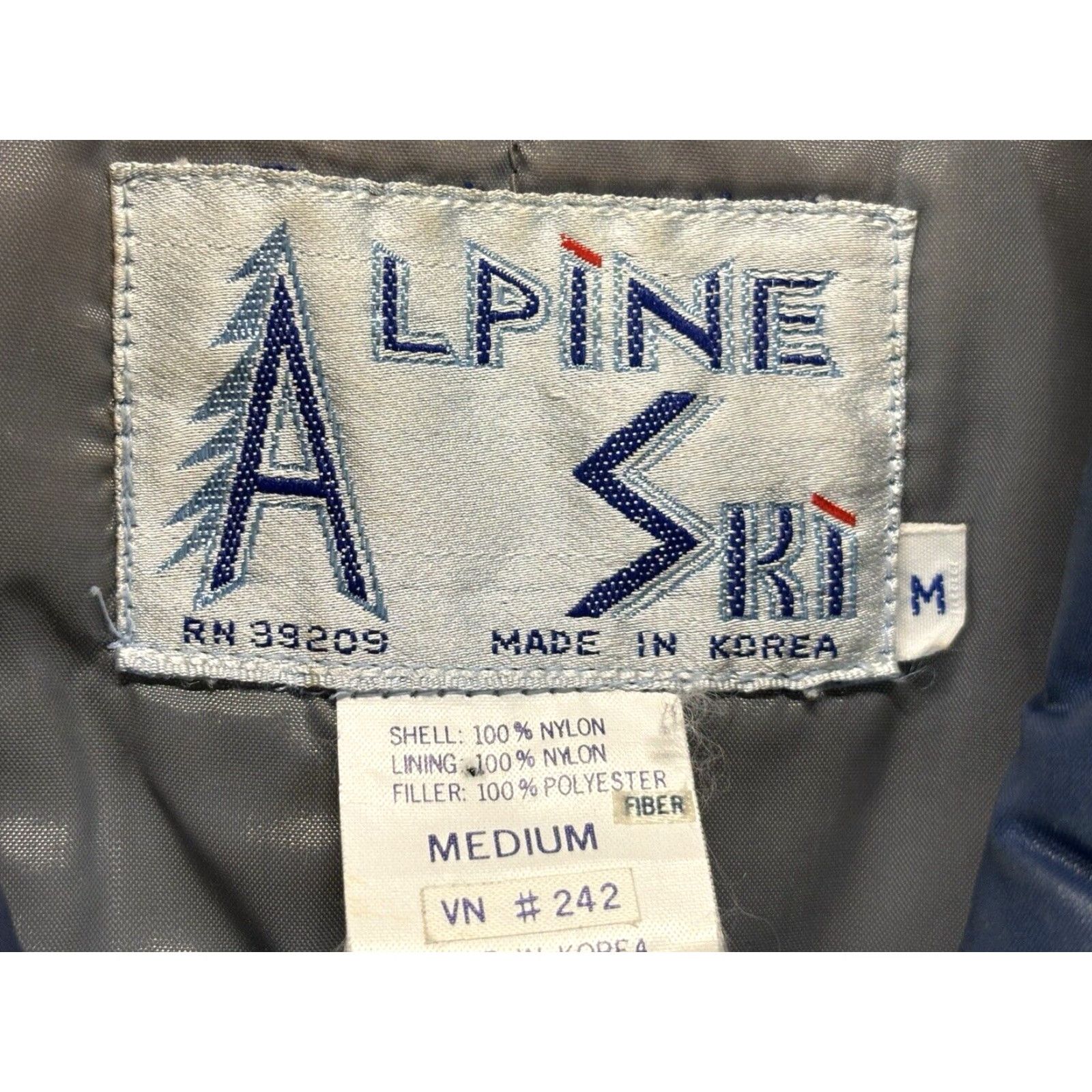Vintage VINTAGE Alpine Ski Vest Blue Retro Puffer Vest Mens Medium Snap Closure Nylon Size US M / EU 48-50 / 2 - 4 Thumbnail