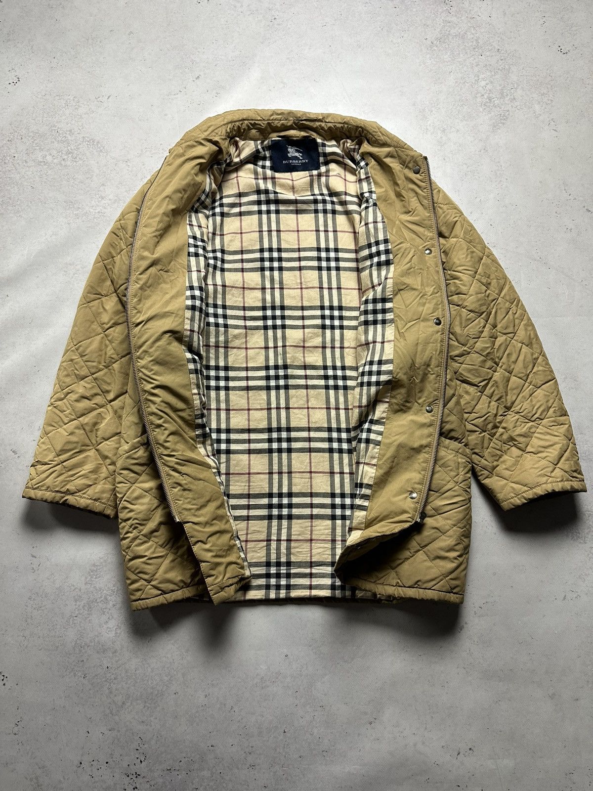 Burberry × Vintage Vintage Burberry Nova Check Plaid Filled Jacket L Size US L / EU 52-54 / 3 - 2 Thumbnail
