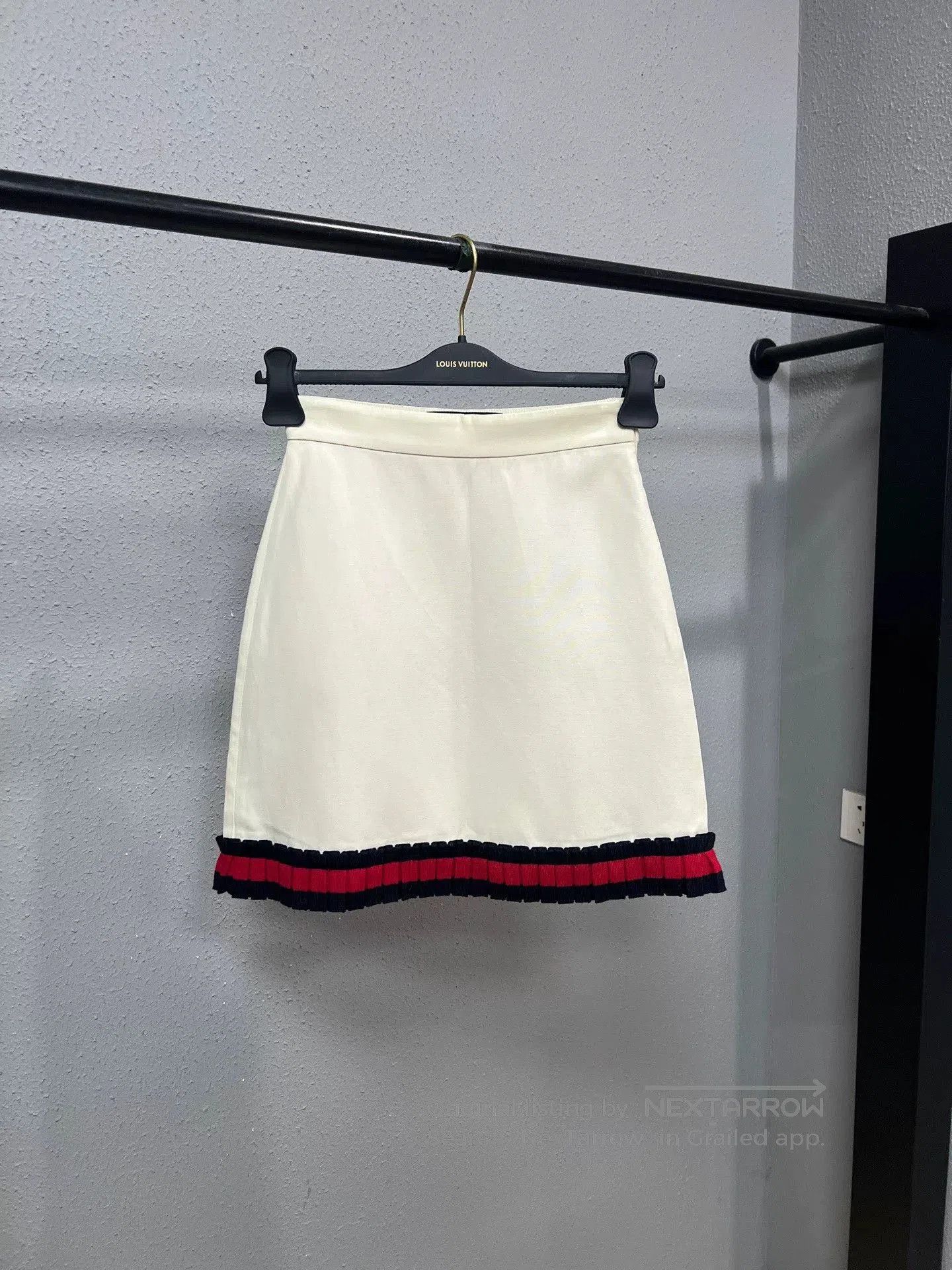 Gucci Gucci Striped Skirt in White and Red. Size 35" - 1 Thumbnail