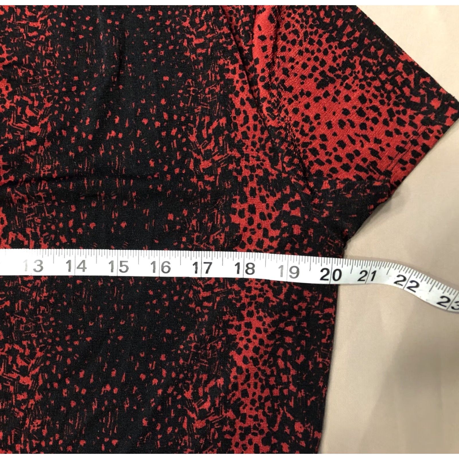 Vintage Jaclyn Smith Blouse Shirt L Red Animal Printed Short Sleeve Cowl Neck Stretch Retro Casual Workwear Geometric Size L / US 10 / IT 46 - 6 Thumbnail