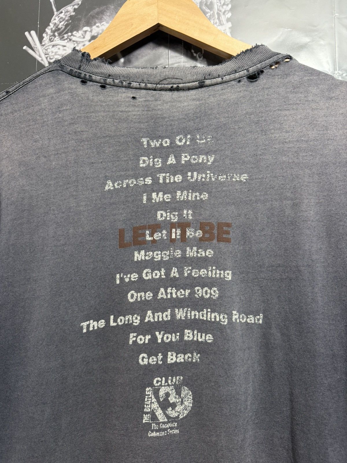 Band Tees THE BEATLES LET IT BE VINTAGE SHIRT 1998 THRASHED Size US M / EU 48-50 / 2 - 6 Thumbnail