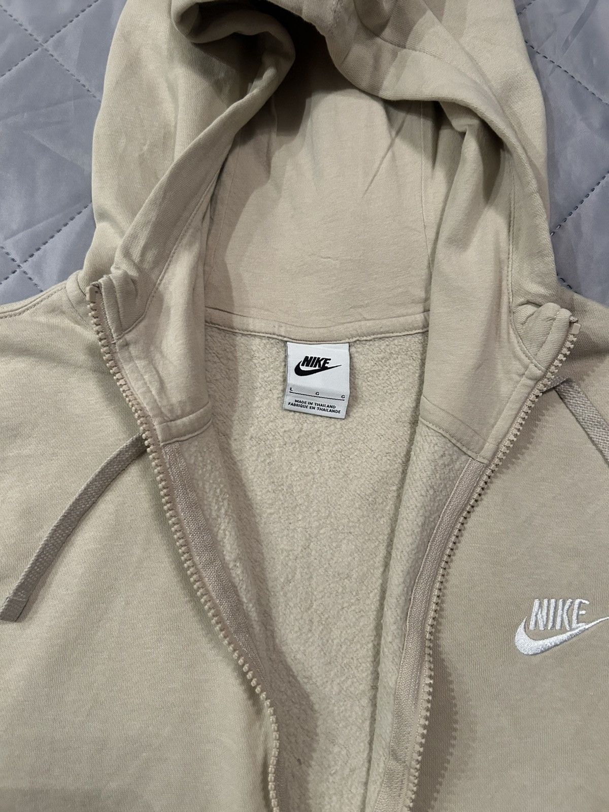 Nike Vintage Y2K Nike Full Zip Up Hoodie Beige Size US L / EU 52-54 / 3 - 3 Thumbnail