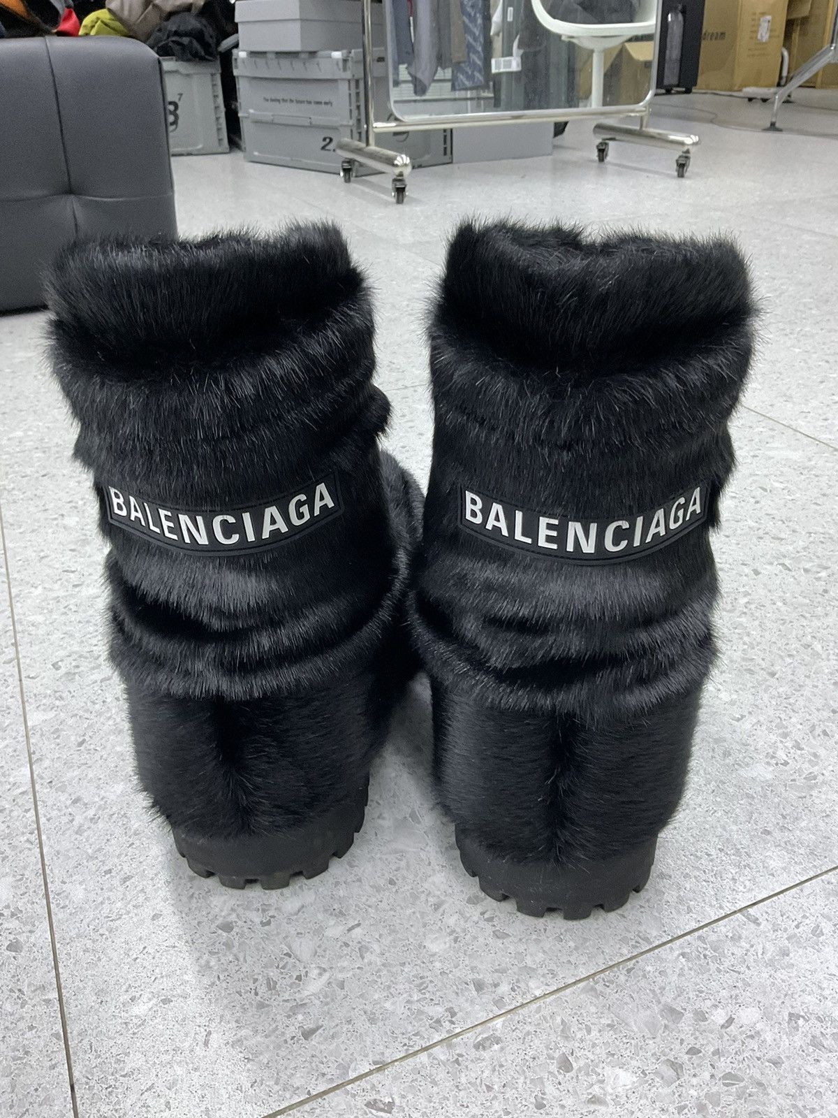 Balenciaga Balenciaga mink faux fur Alaska boots Size US 7 / EU 40 - 3 Thumbnail