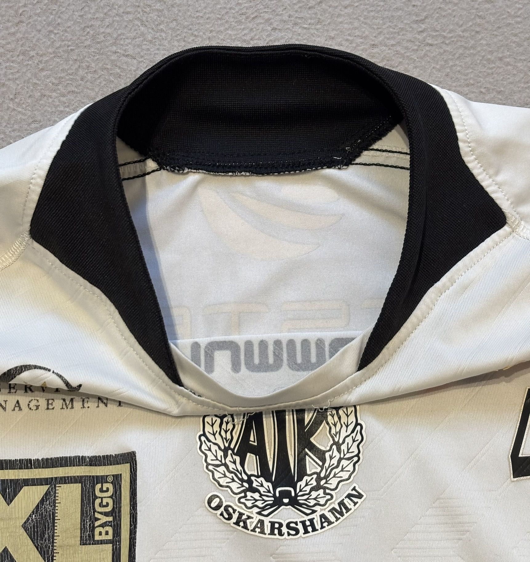 Hummel Oskarshamns AIK 2014 #4 Hummel Football Jersey Size S Size US S / EU 44-46 / 1 - 16 Thumbnail