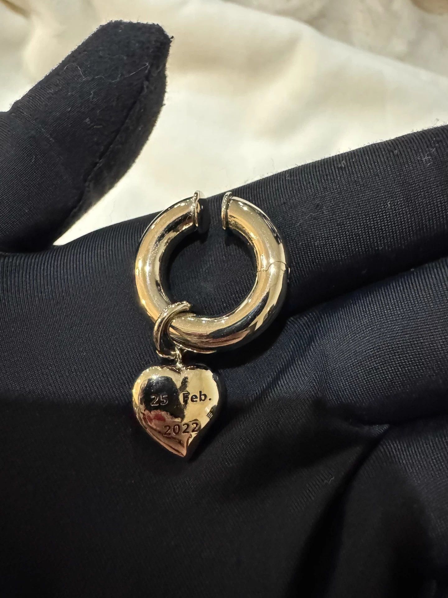 Gucci Gucci Gold Heart Ear Clips New Size ONE SIZE - 4 Thumbnail