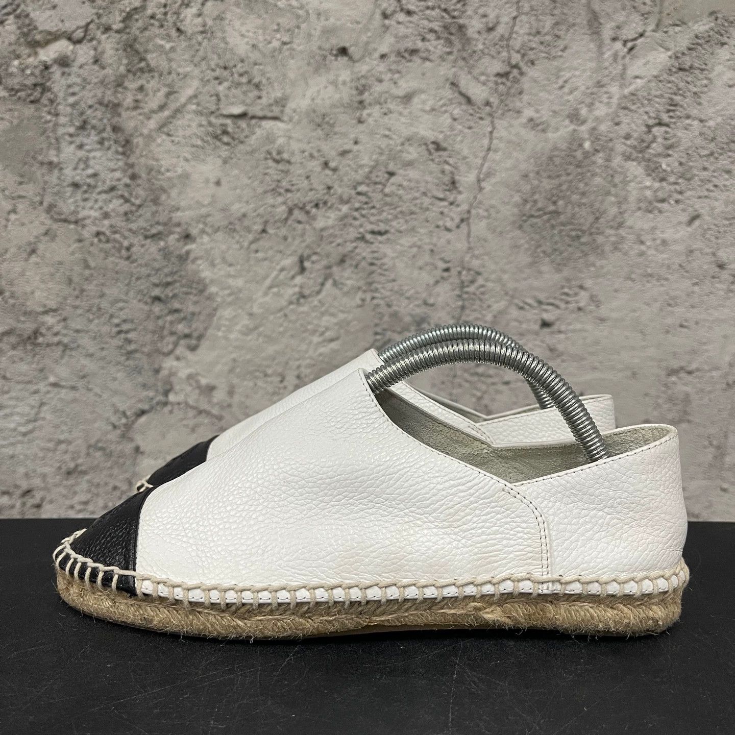 Chanel Chanel Fisherman Shoes Size 37 Size US 6 / IT 36 - 2 Thumbnail