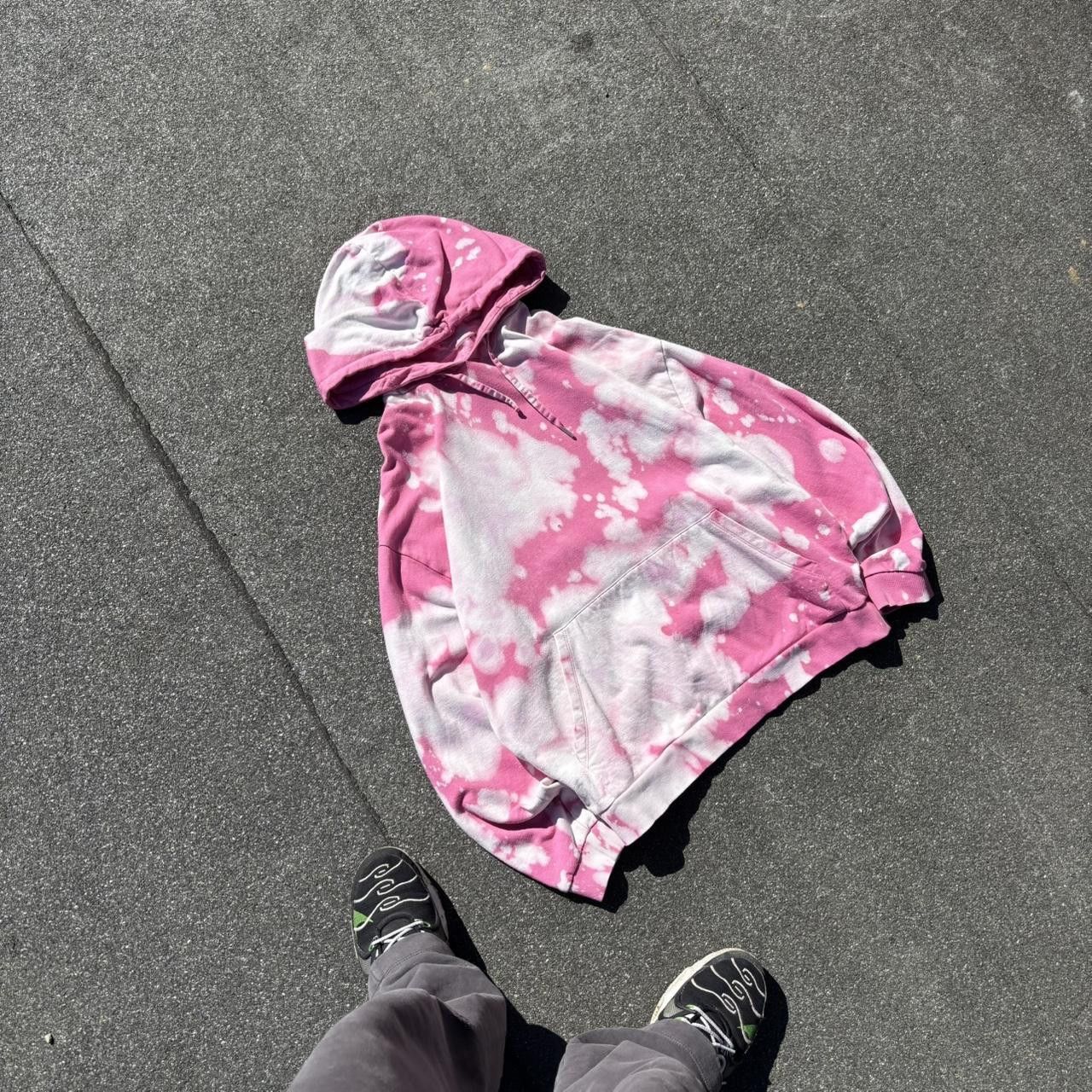 Japanese Brand × Vintage Vintage y2k bleach tie dye boxy graphic hoodie Size US M / EU 48-50 / 2 - 2 Thumbnail