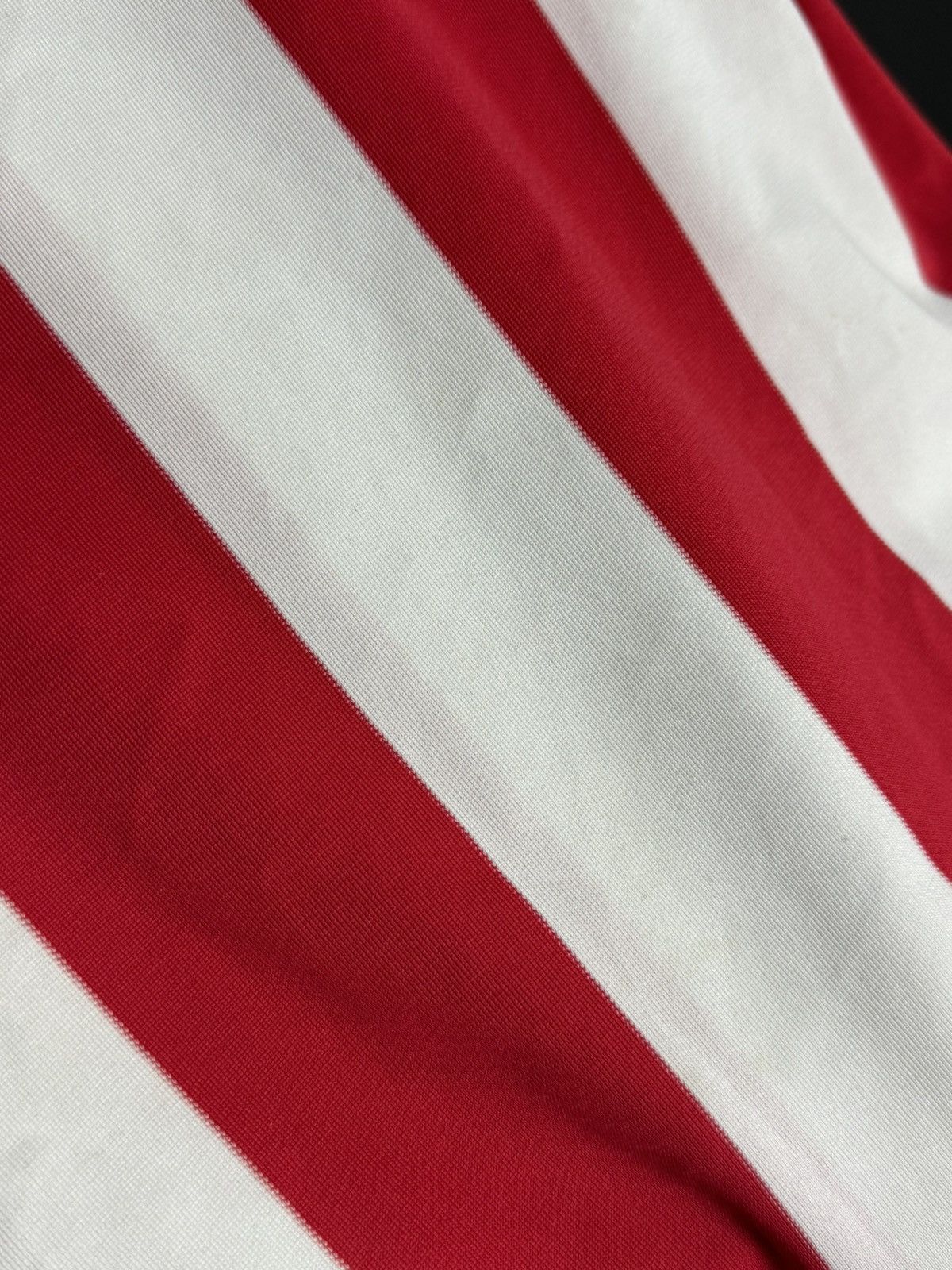Other Southampton 03/05 Home Football Jersey Size US L / EU 52-54 / 3 - 18 Thumbnail