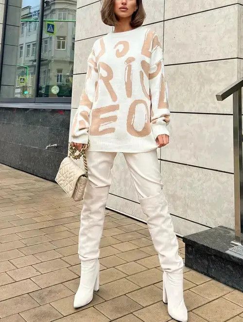 Japanese Brand × Vintage Winter Women's Sweater with Letter Print Green Size ONE SIZE - 1 Thumbnail