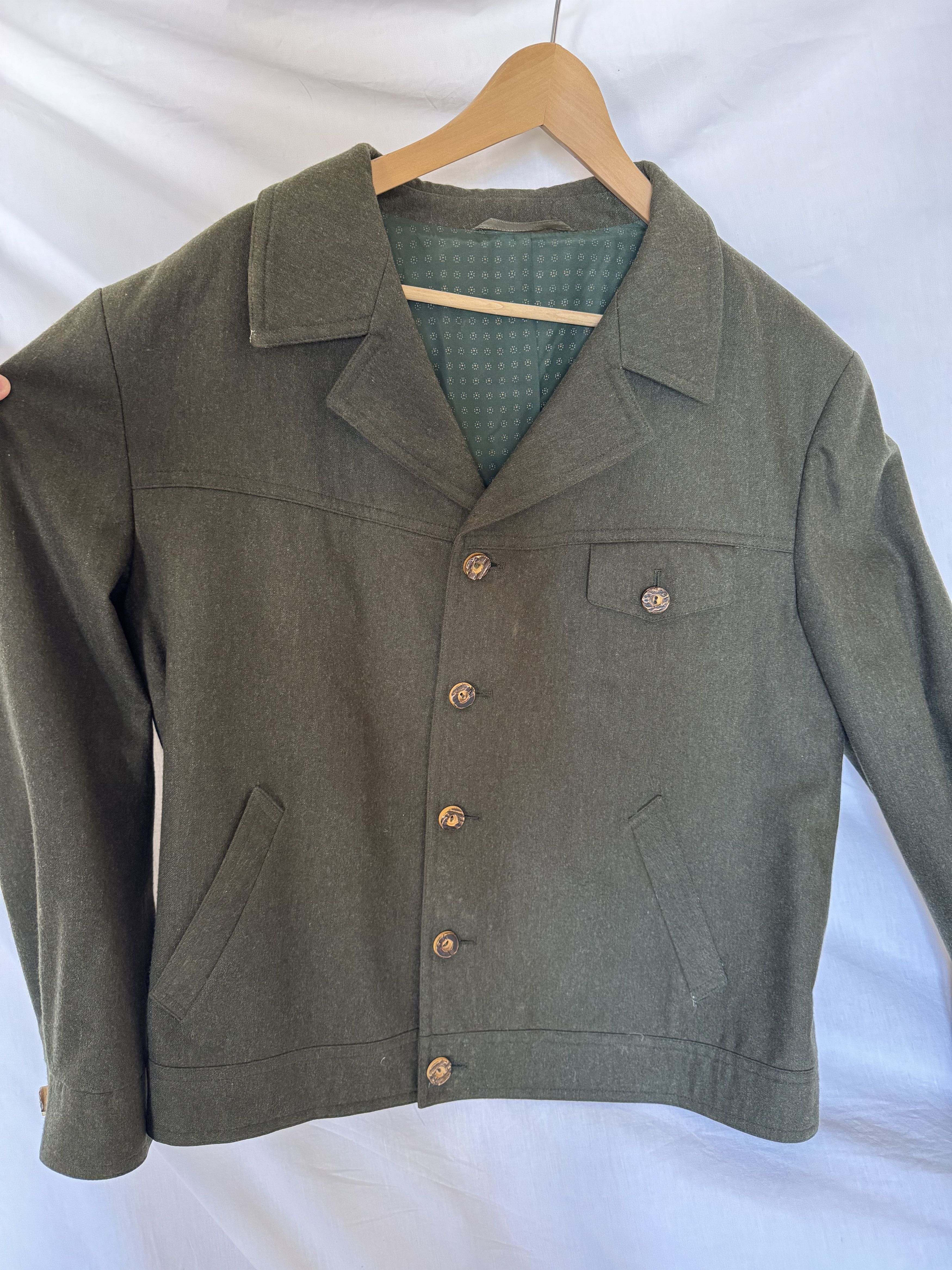Vintage Vintage Light Jacket with Wooden Buttons Size US L / EU 52-54 / 3 - 4 Thumbnail