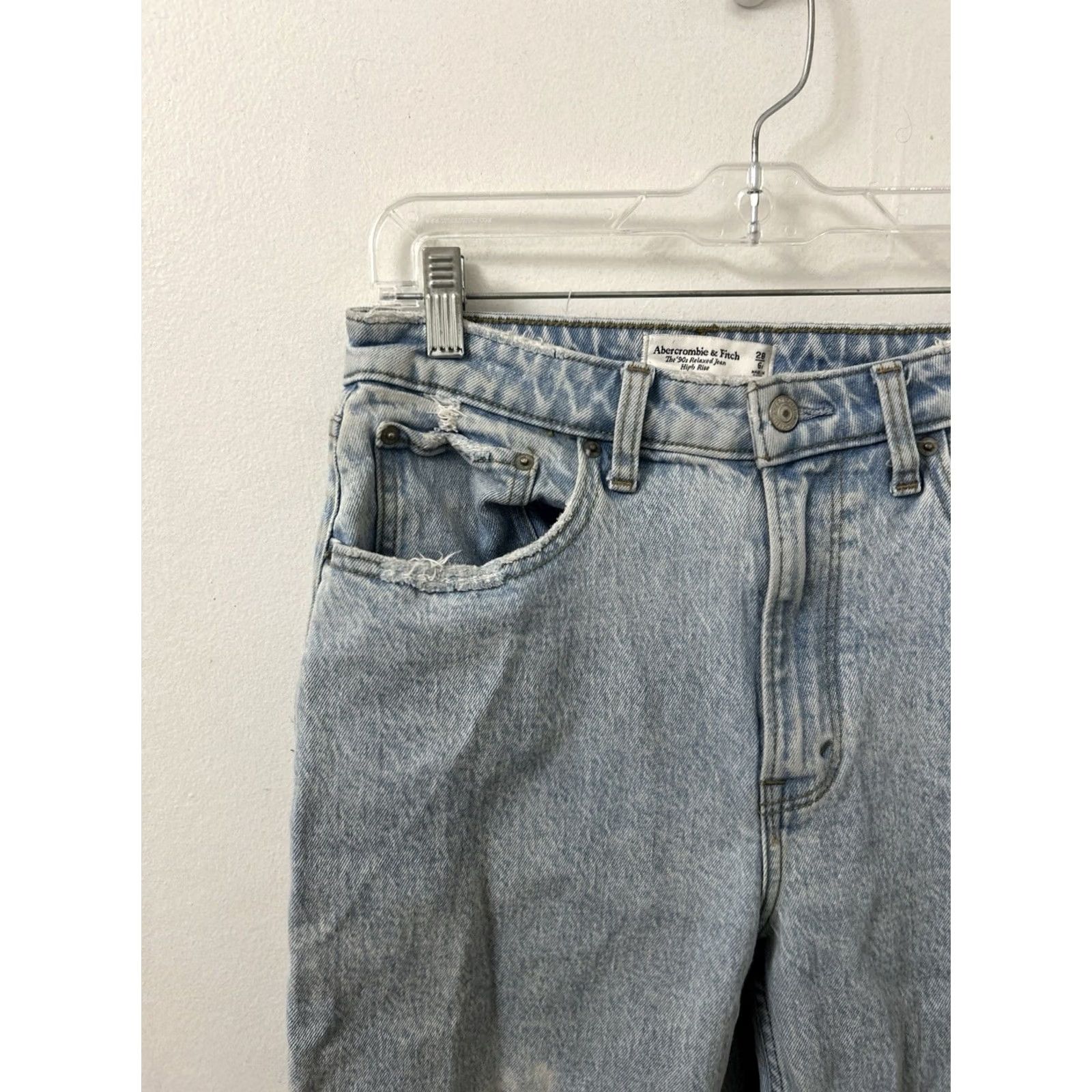 Abercrombie & Fitch Abercrombie & Fitch Jeans Womens 28x30 Light Wash 90s Relaxed Jean High Rise Straight 5-Pocket Distressed Size 28" / US 6 / IT 42 - 5 Thumbnail