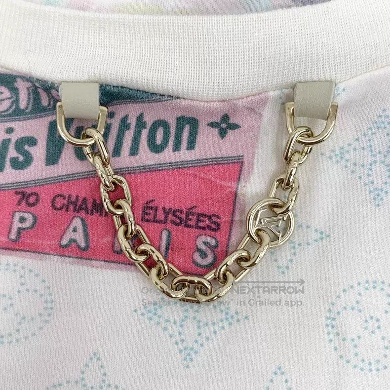 Louis Vuitton Louis Vuitton 25 white logo full print cotton crew neck sh Size US L / EU 52-54 / 3 - 5 Thumbnail