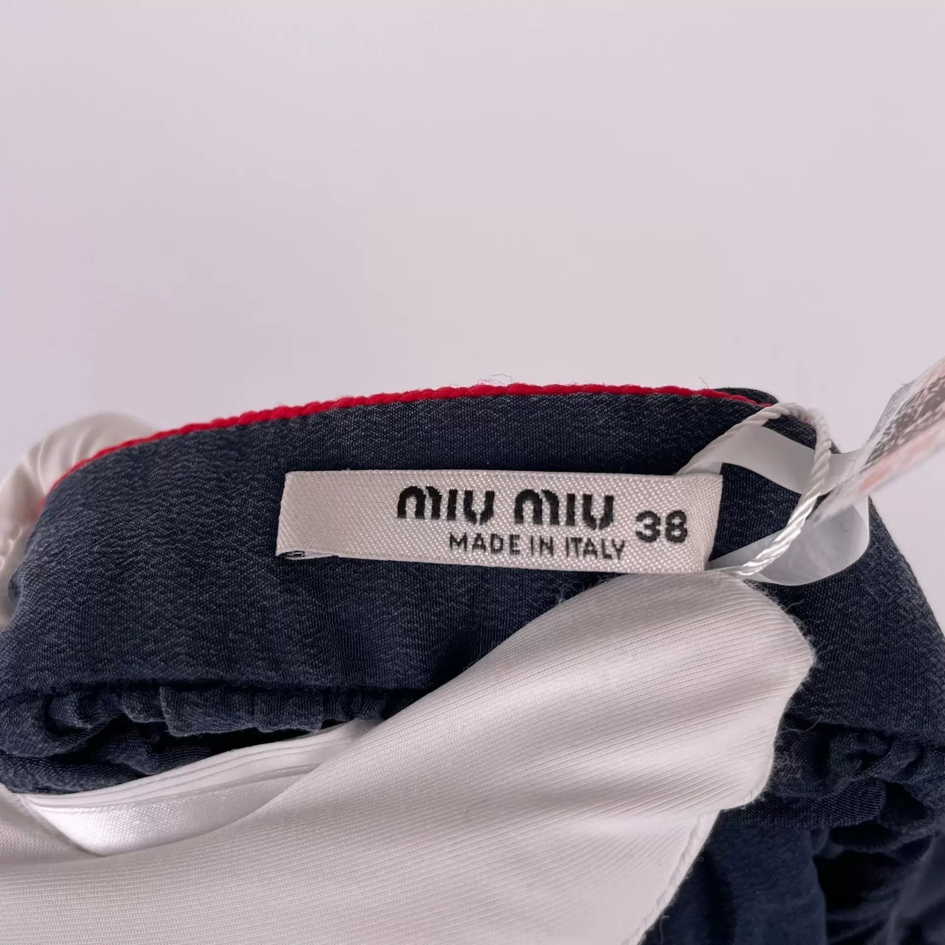 Miu Miu MIU MIU Women's Silk Pleated Skirt Size 26" / US 2 / IT 38 - 3 Thumbnail