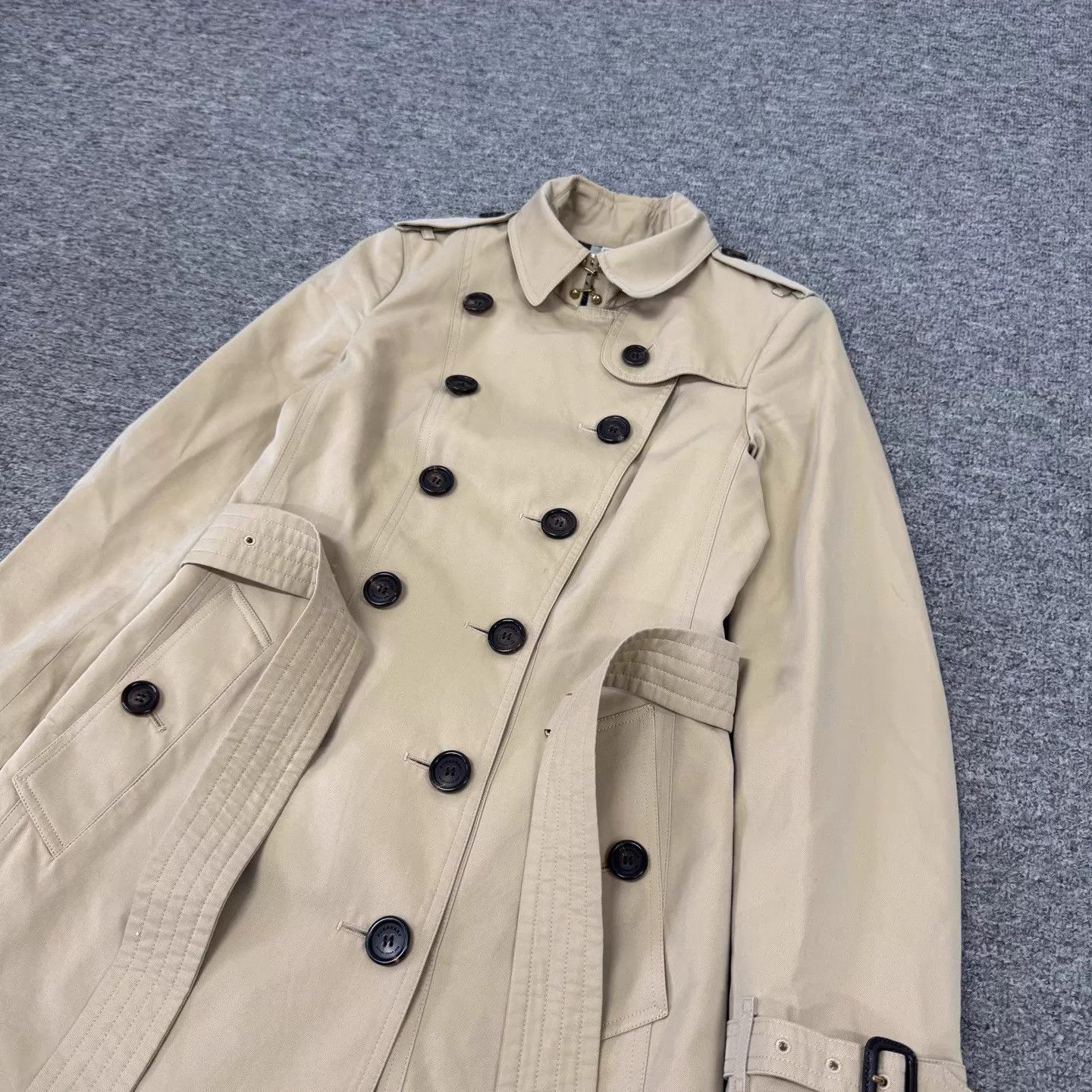 Burberry Burberry Sandringham Double Breasted Belted Trench UK4 99 Size XS / US 0-2 / IT 36-38 - 4 Thumbnail