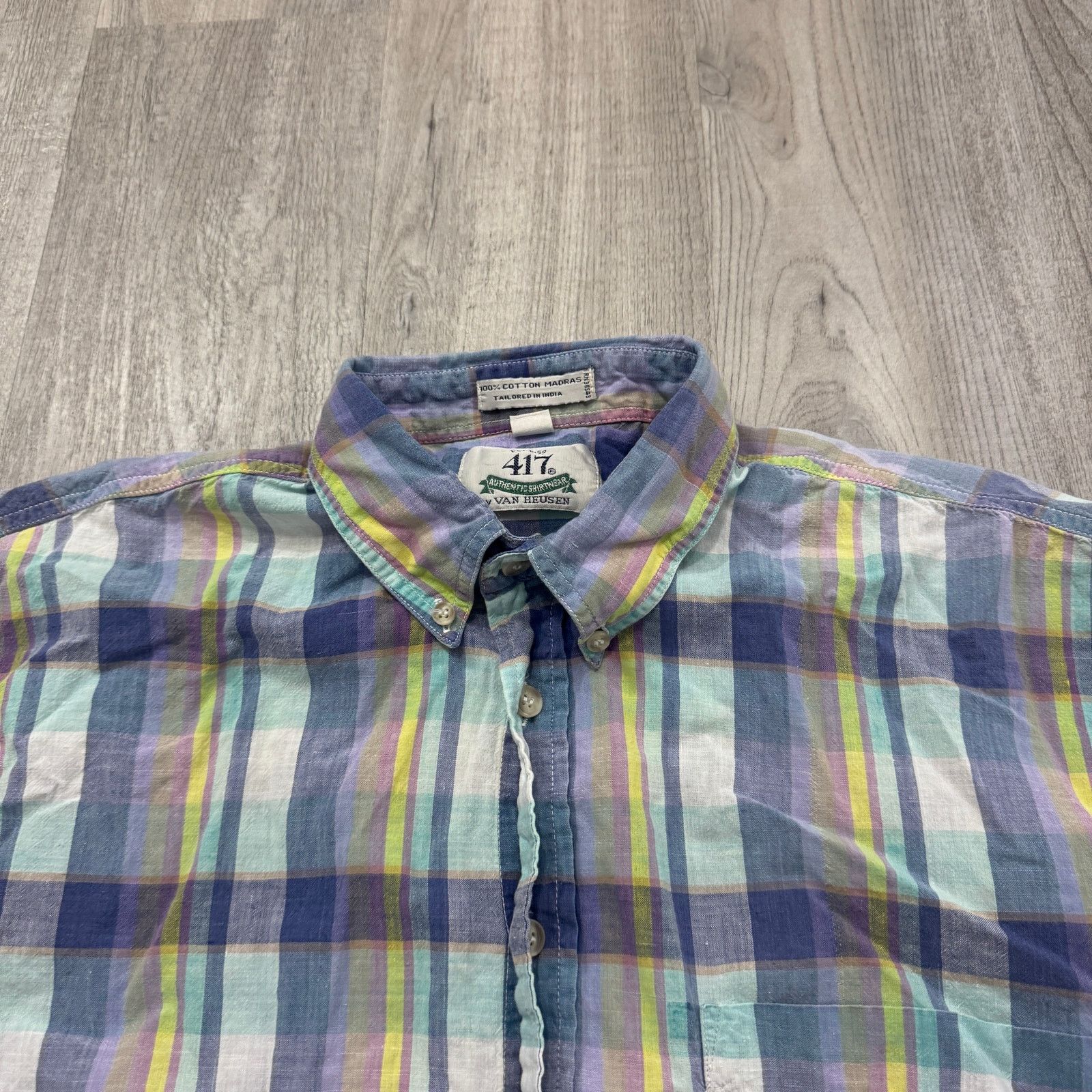 Vintage Vintage Van Heusen Short Sleeve Button Shirt Medium 90s Size US M / EU 48-50 / 2 - 3 Thumbnail