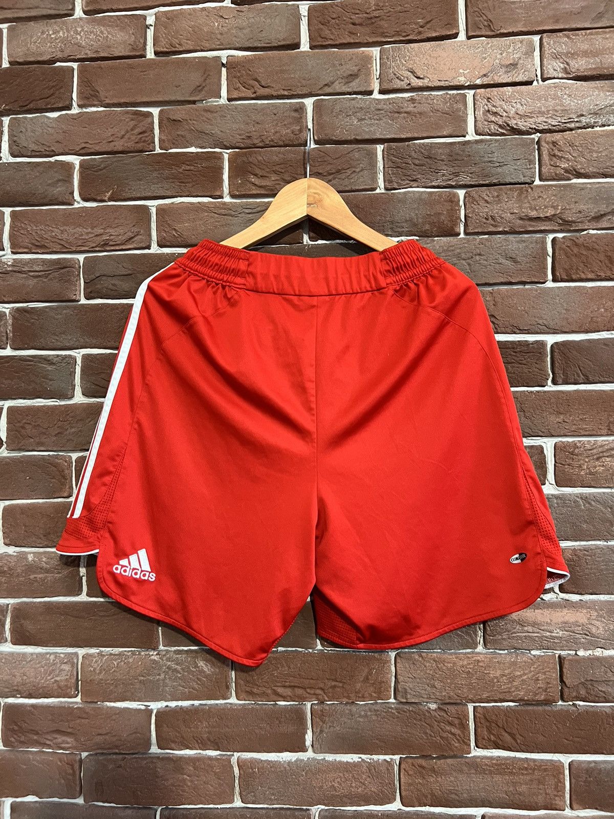 Adidas Liverpool 2006 Home Football Shorts Adidas Soccer Retro Size US 34 / EU 50 - 2 Thumbnail