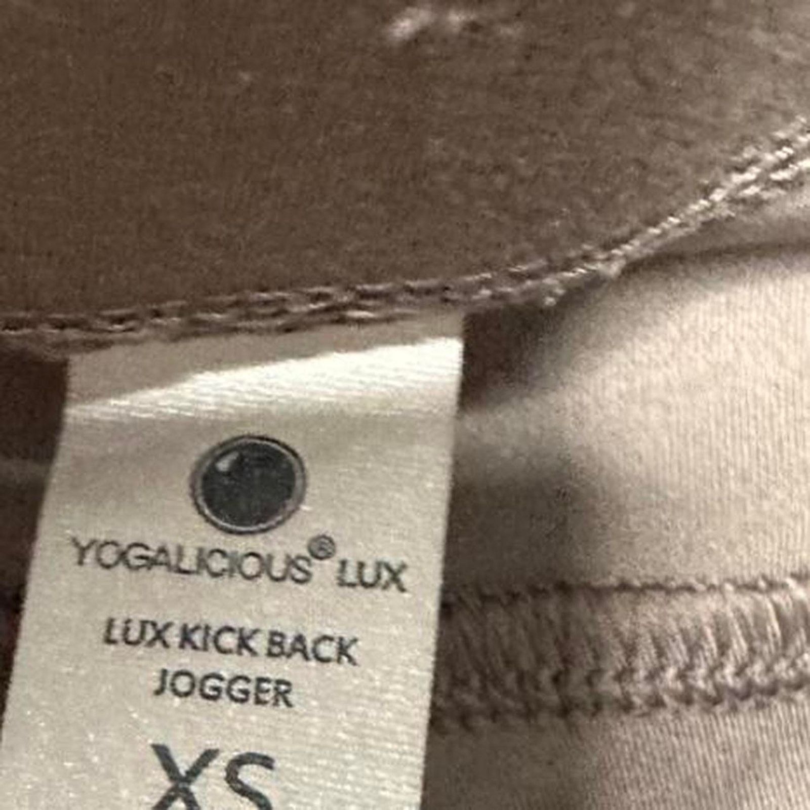 & Other Stories Yogalicious Lux Kickback Joggers Align Material Size XS Gym Size XS / US 0-2 / IT 36-38 - 4 Thumbnail
