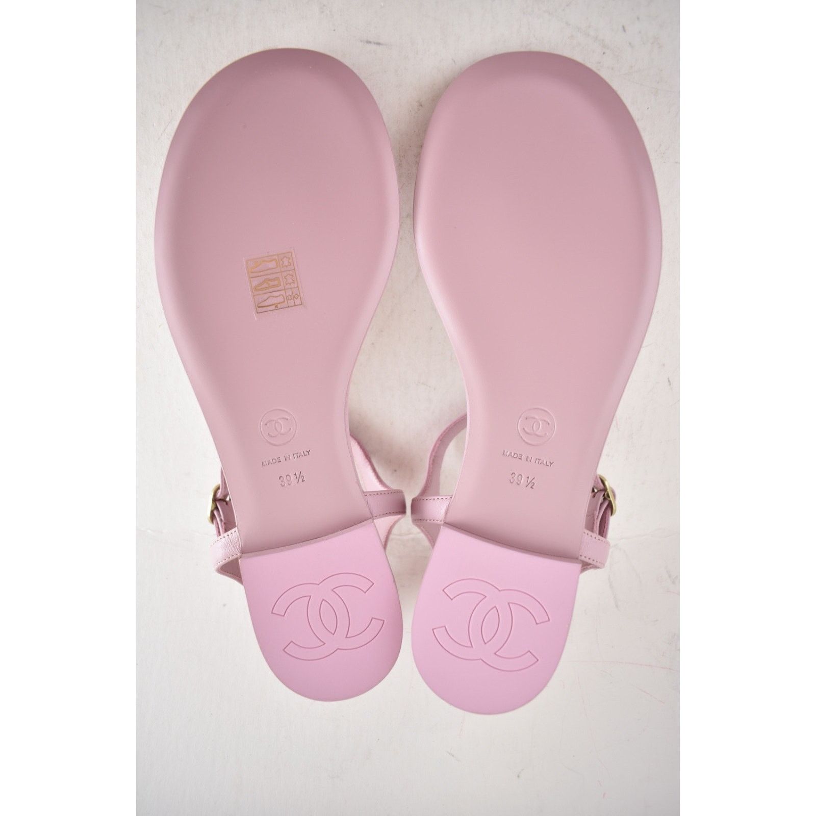 Chanel Chanel Lilac Pink Gold Chain Flat Thong Sandal 39.5 Size US 9.5 / IT 39.5 - 18 Thumbnail
