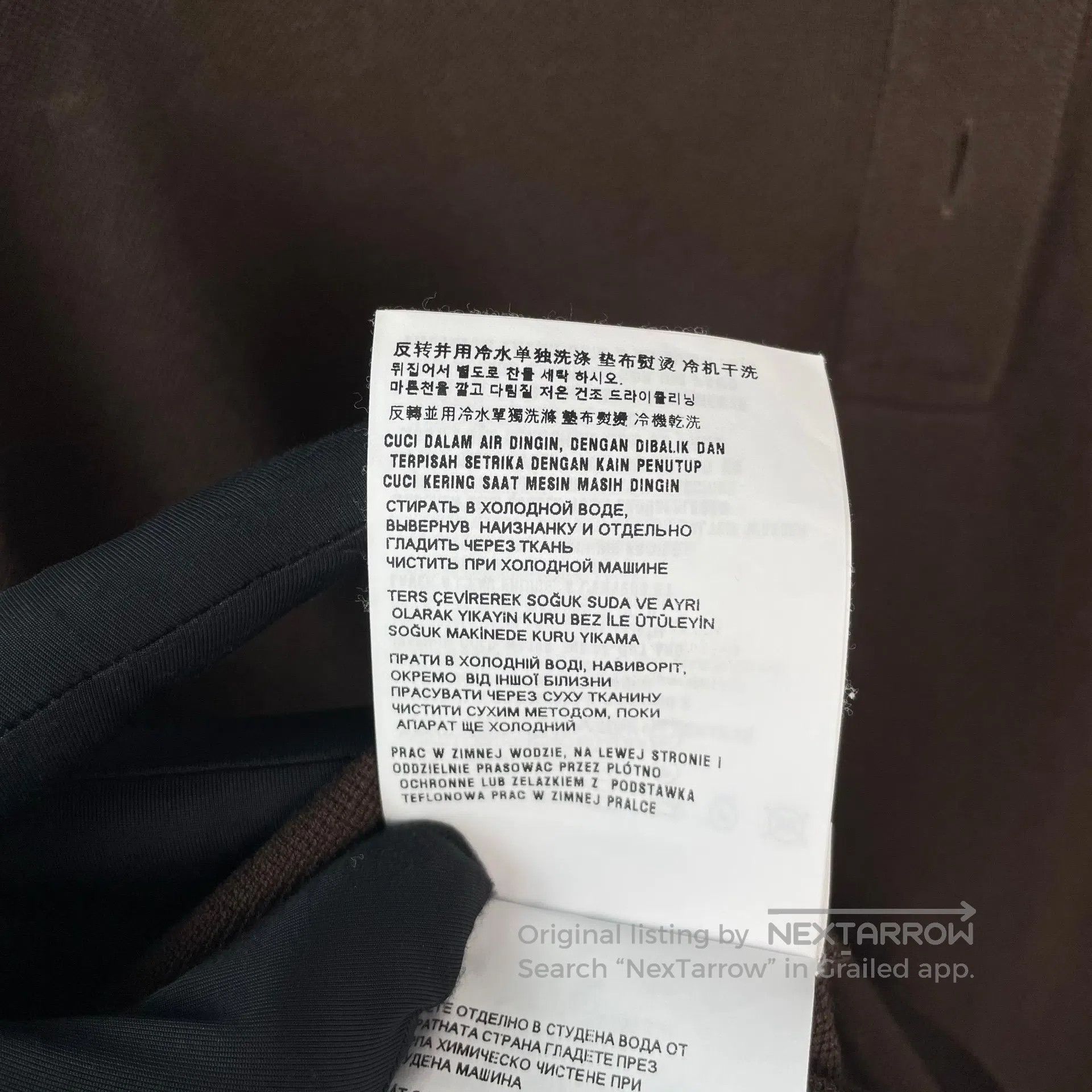 Miu Miu Miu Miu Caramel Embroidered Small Letter Logo Polo Neck Lo Size US S / EU 44-46 / 1 - 9 Thumbnail
