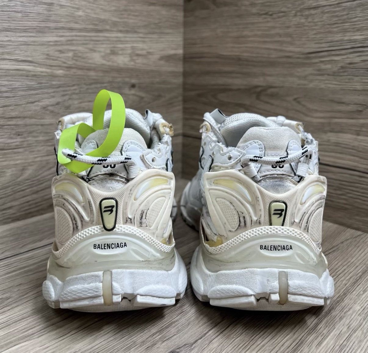 Balenciaga Balenciaga Runner White Vintage Sneakers J41 Size US 6 / IT 36 - 4 Thumbnail