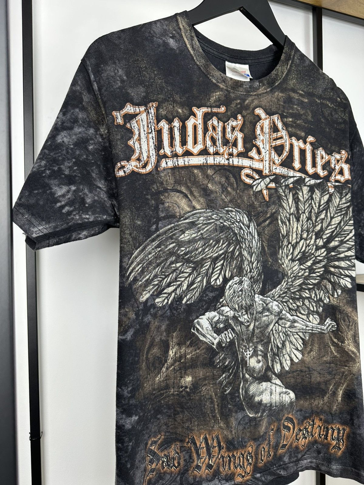 Band Tees × Vintage Judas Priest Sad Wings of Destiny Vintage T-shirt Album Men Size US M / EU 48-50 / 2 - 3 Thumbnail
