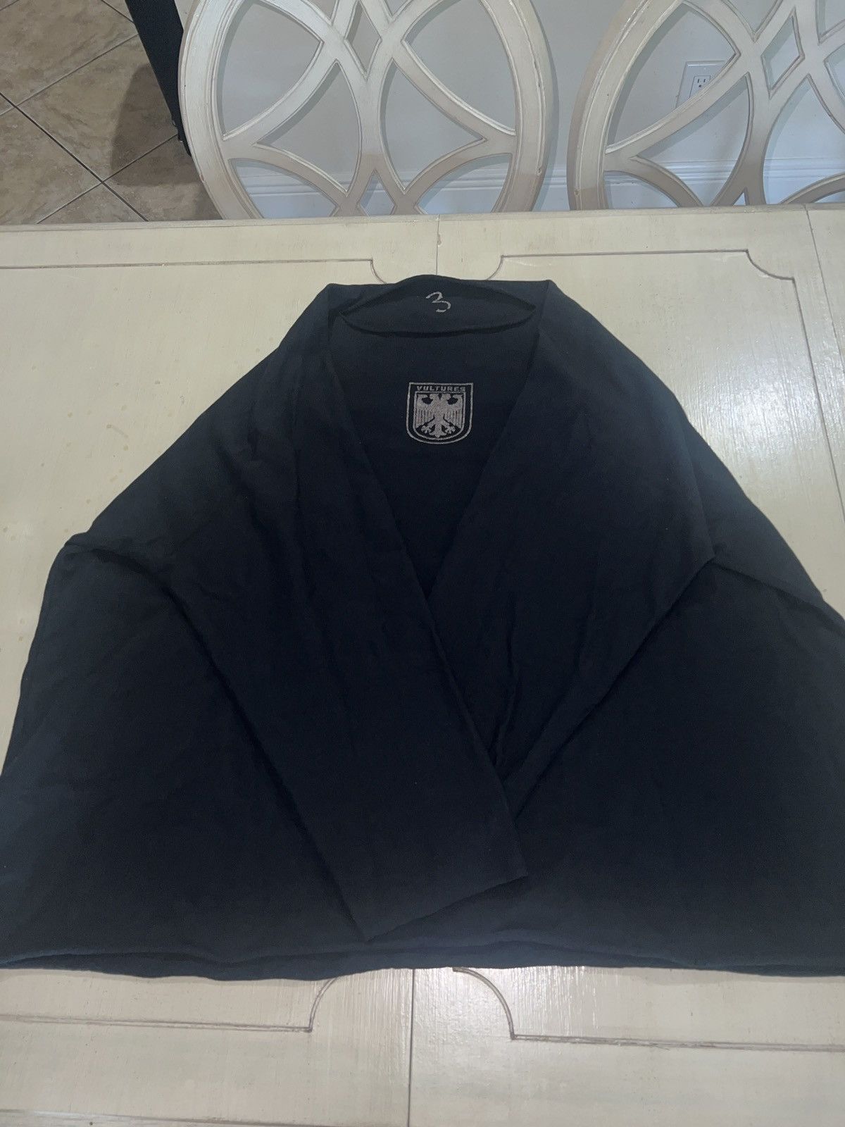 Kanye West × Yeezy Kanye West VULTURES Long sleeve size 3 Size US L / EU 52-54 / 3 - 2 Thumbnail