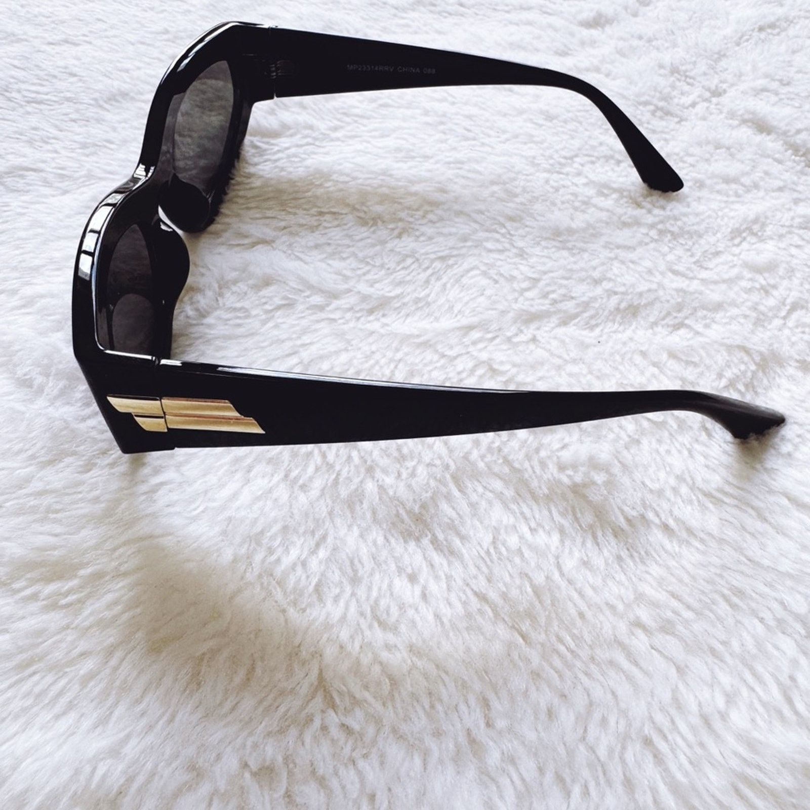 Other Faye Mirrored Purple with Black Rim Sunglasses Size ONE SIZE - 10 Thumbnail