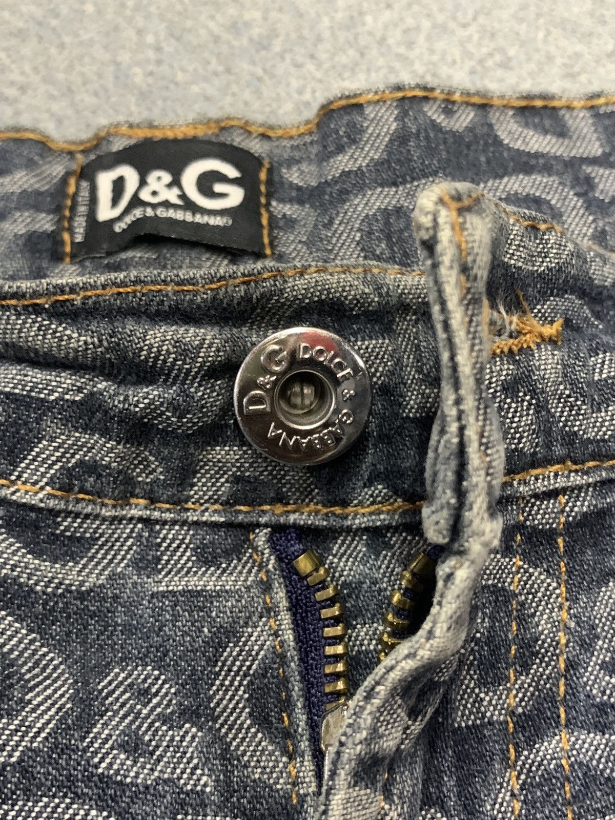 Dolce & Gabbana Vintage 2000s Dolce & Gabbana Monogram Jeans Size US 28 / EU 44 - 13 Thumbnail