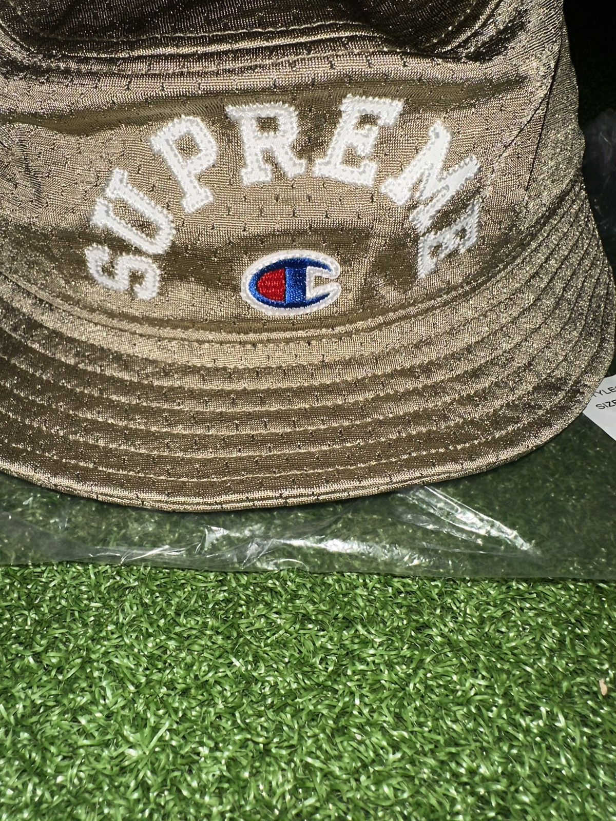 Champion × Supreme Supreme Champion Mesh Crusher Tan Size ONE SIZE - 6 Thumbnail