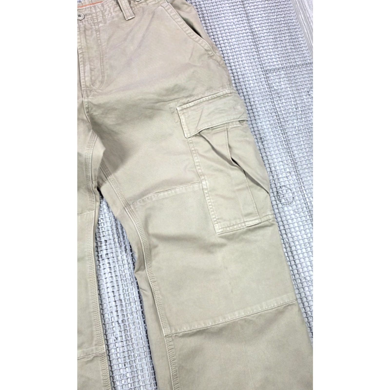 Gap VINTAGE Gap Cargo Pants Mens 36x30 Baggy Military Army Beige 90s Y2K Grunge Hip Hop Skater Cargo Pants Mens Beige Size US 36 / EU 52 - 4 Thumbnail