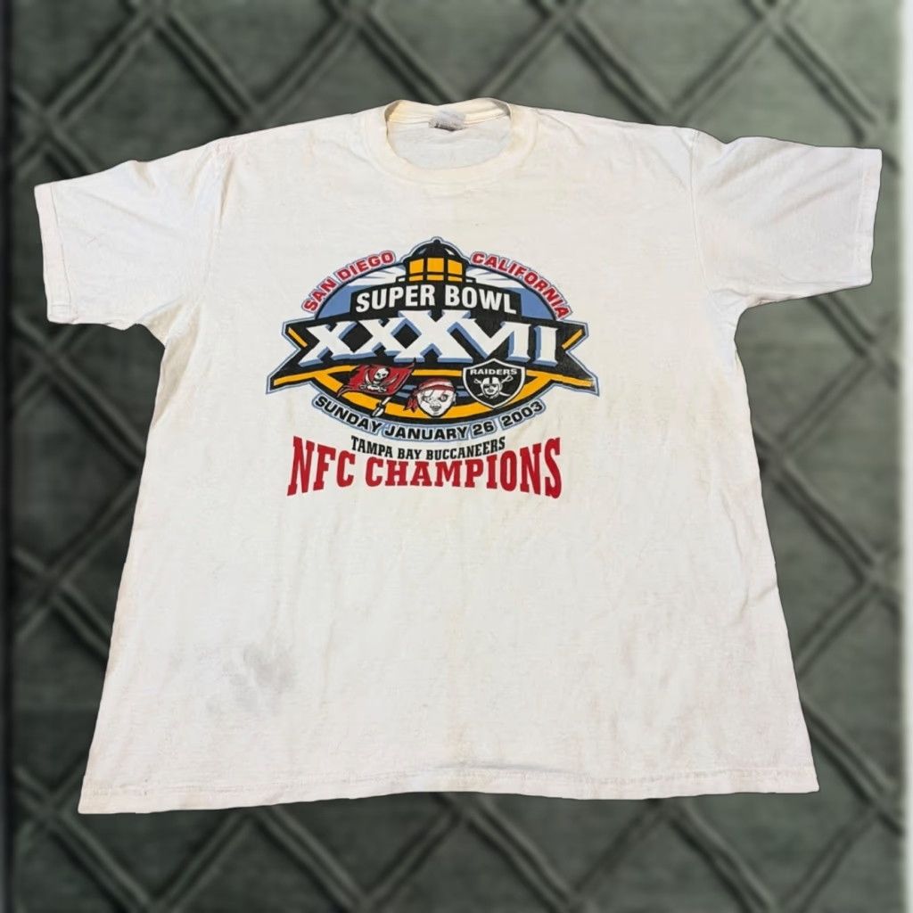 NFL VINTAGE Tampa Bay Buccaneers Super Bowl XXXVII Champs 2003 NFL T-Shirt XL White Mens Size US XL / EU 56 / 4 - 1 Thumbnail