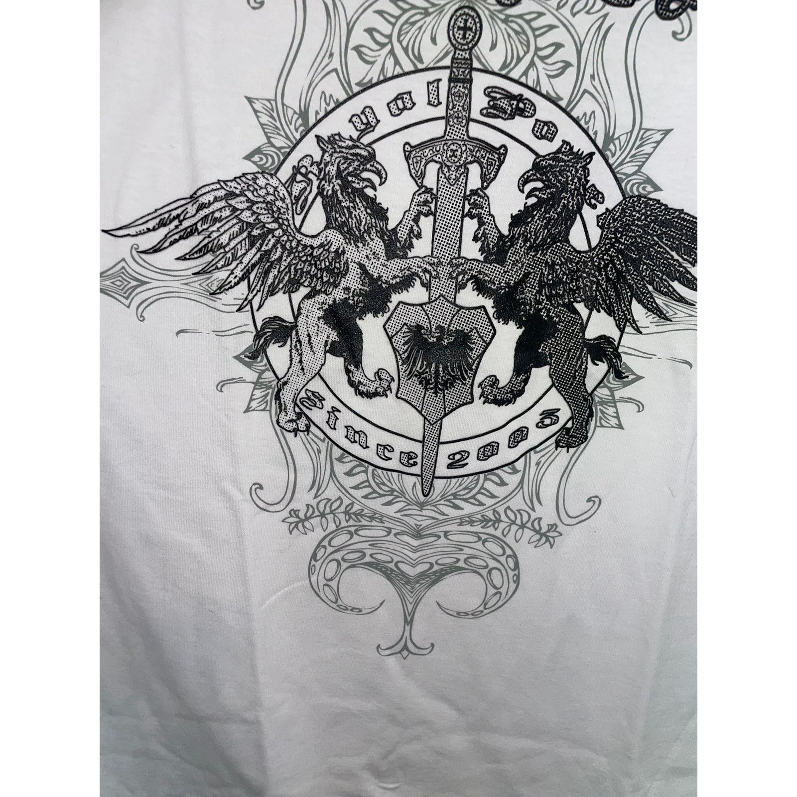 The Mountain Vintage Redemption Shirt Sword Griffin White Graphic Y2K XL Size US XL / EU 56 / 4 - 5 Thumbnail