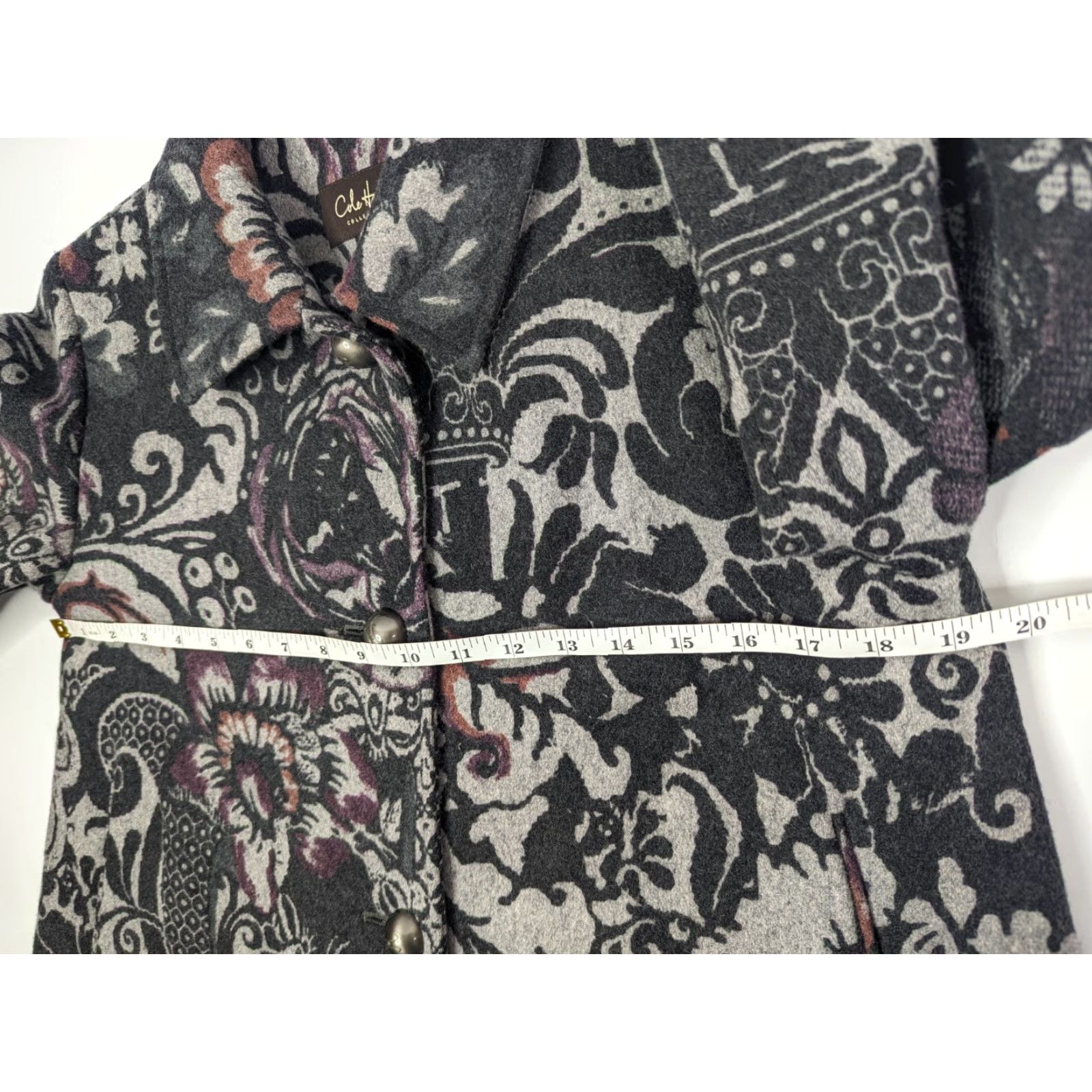 Cole Haan Cole Haan Collection Short Wool Jacket Gray Floral Pattern Size 6 Women Waist Length Wool Blend Button Front Size 28" / US 6 / IT 42 - 7 Thumbnail