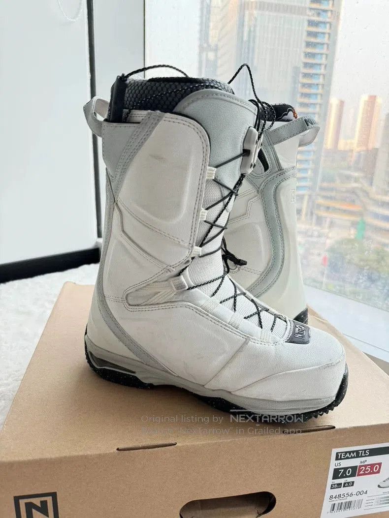 Anonymous Club Nitro Team TLS Snowboard Boots White. Size US 7 / EU 40 - 4 Thumbnail
