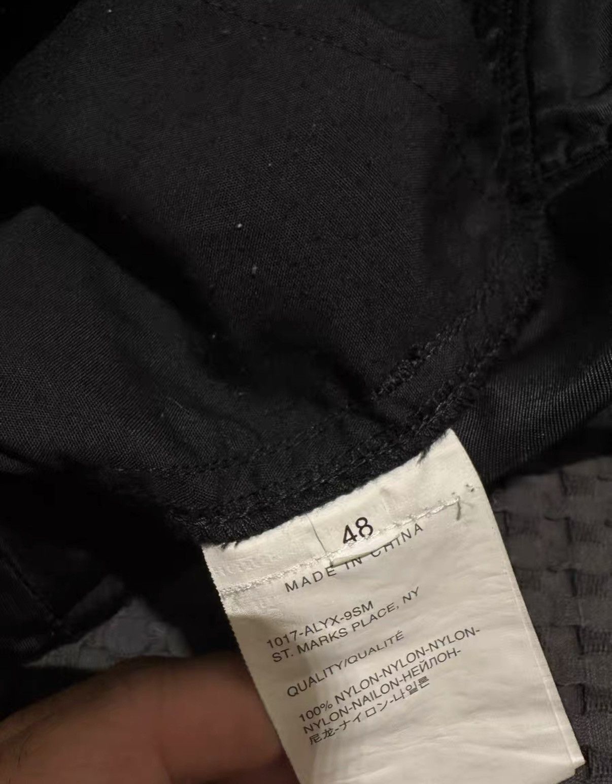1017 ALYX 9SM 1017 ALYX 9SM nylon shorts Size US 33 - 4 Thumbnail