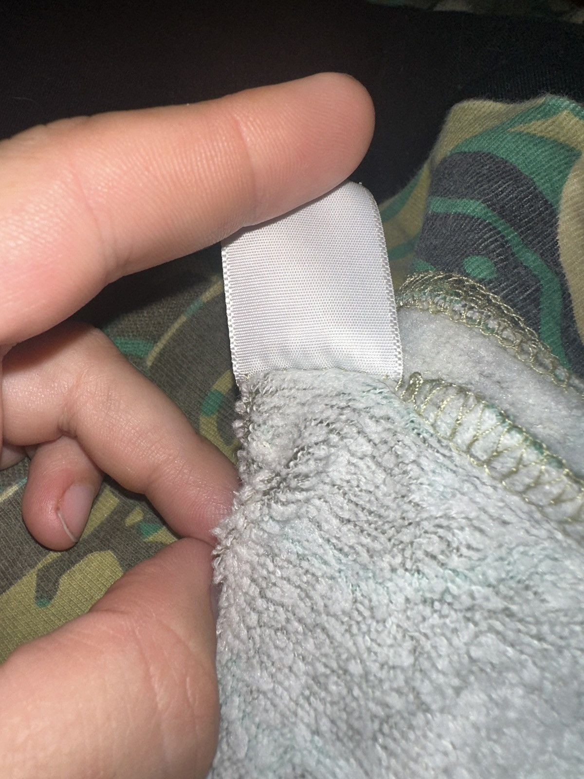 Odd Future Odd Future Hoodie Donut Camo All Over Print OFGWKTA Grail Size US L / EU 52-54 / 3 - 7 Thumbnail