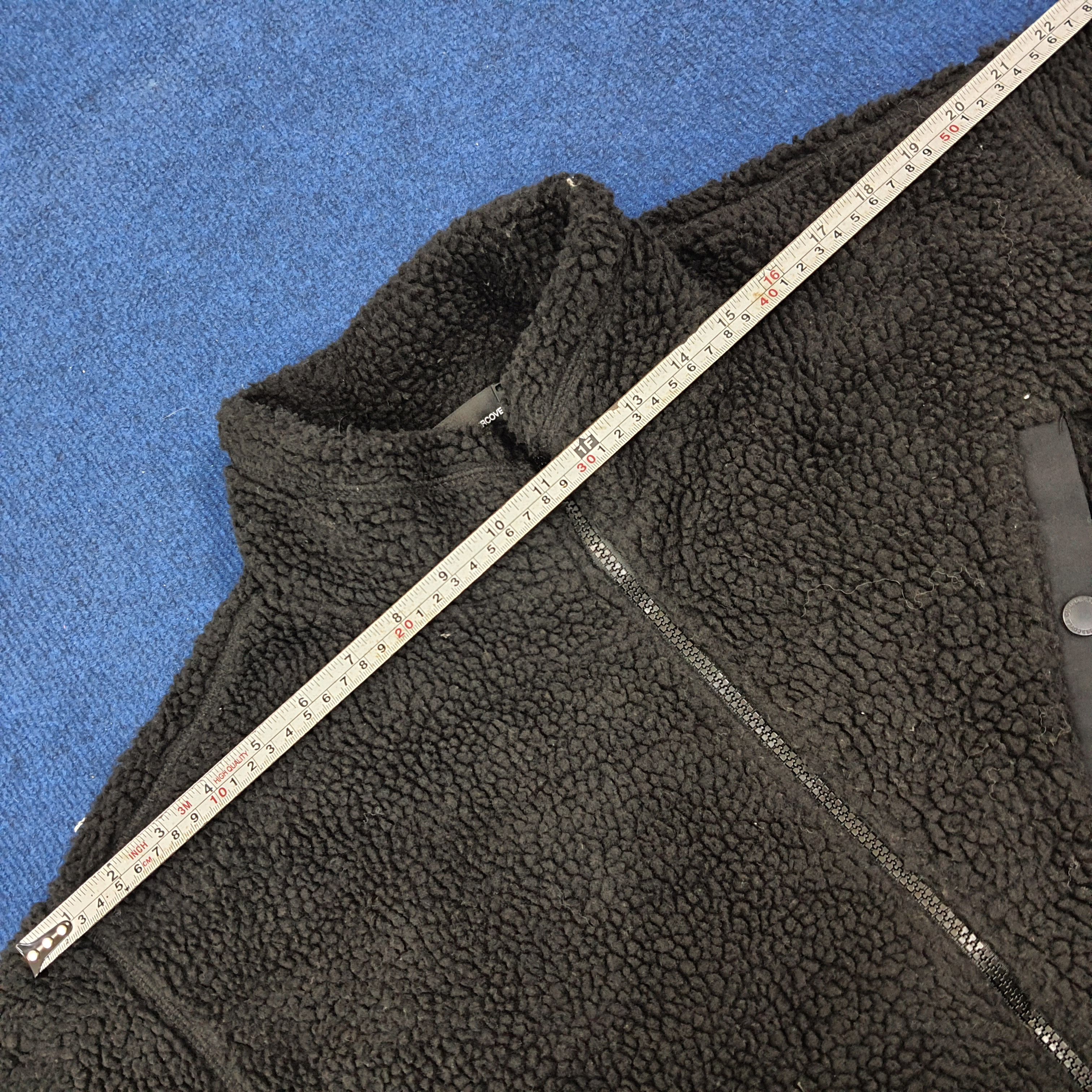 Japanese Brand × Vintage Vintage GU x UNDERCOVER Custom Logo Fleece Jacket Size US L / EU 52-54 / 3 - 15 Thumbnail