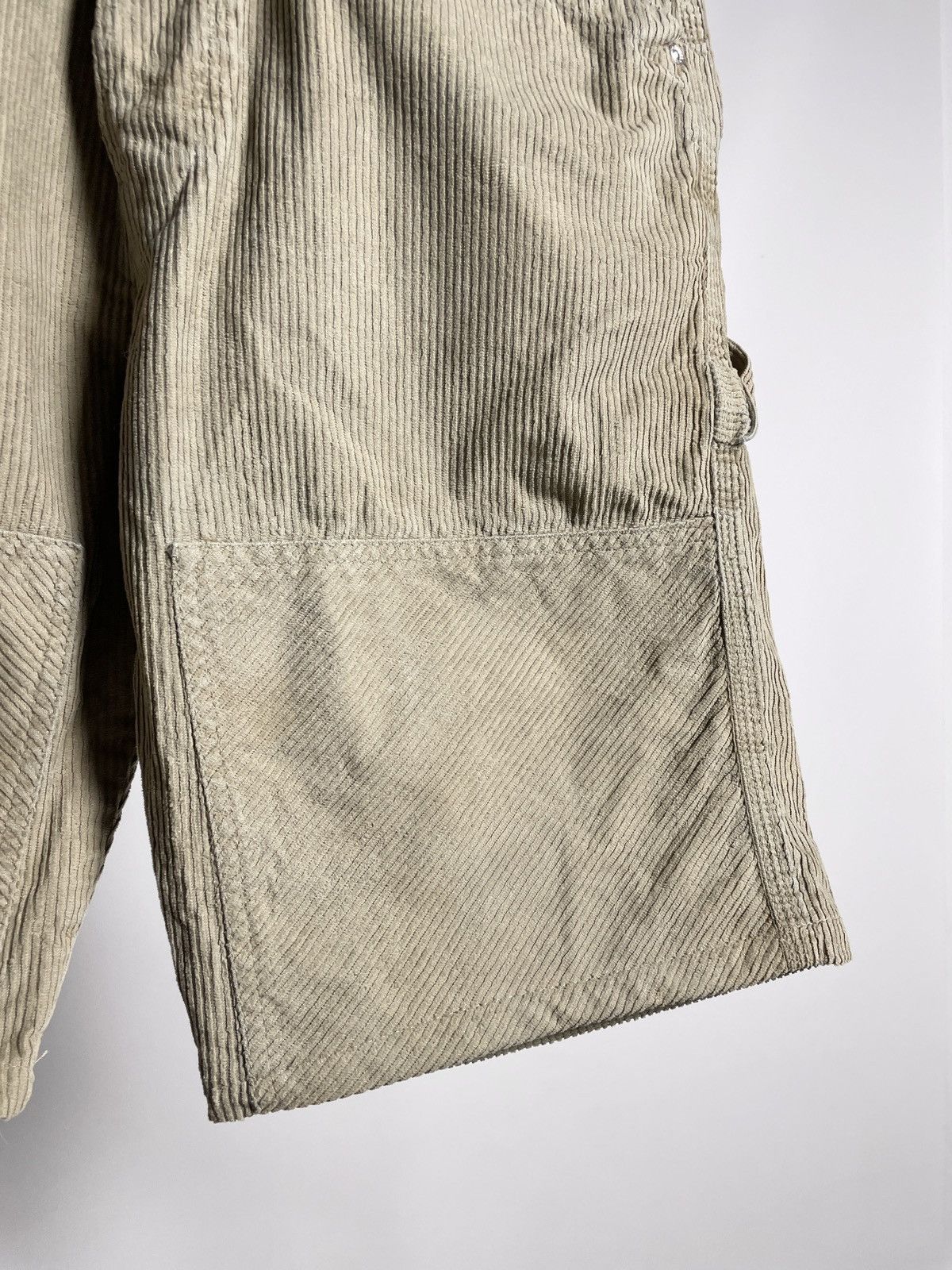 Diesel × Diesel Black Gold × Vintage VINTAGE 👁️ Diesel Velvet double knee carpenter Beige Shorts Size US 29 - 14 Thumbnail